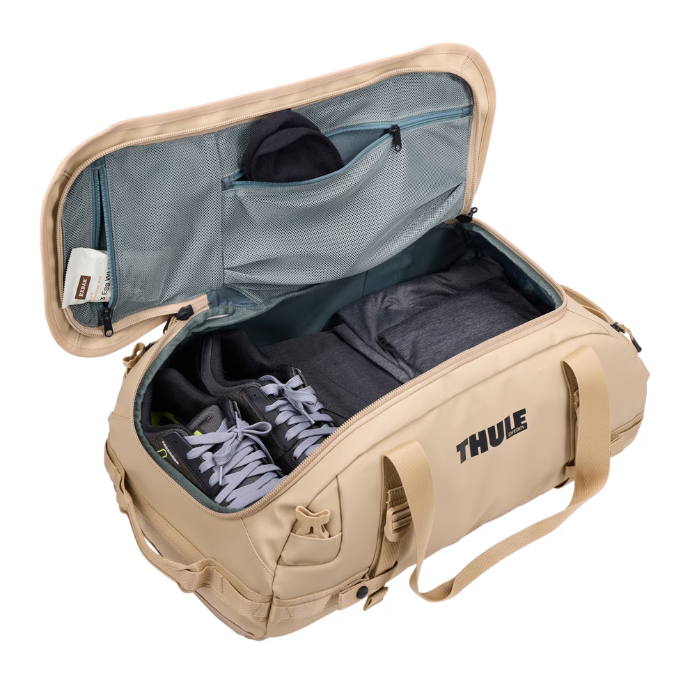Thule Chasm 40L duffel bag gentle beige