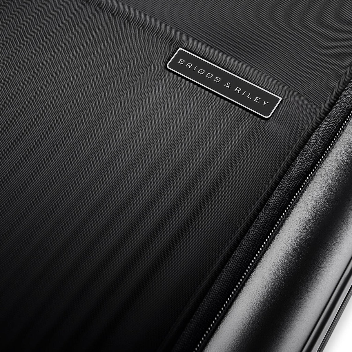 Briggs & Riley Sympatico 3.0 Essential Front Pocket 22" Carry-On Spinner