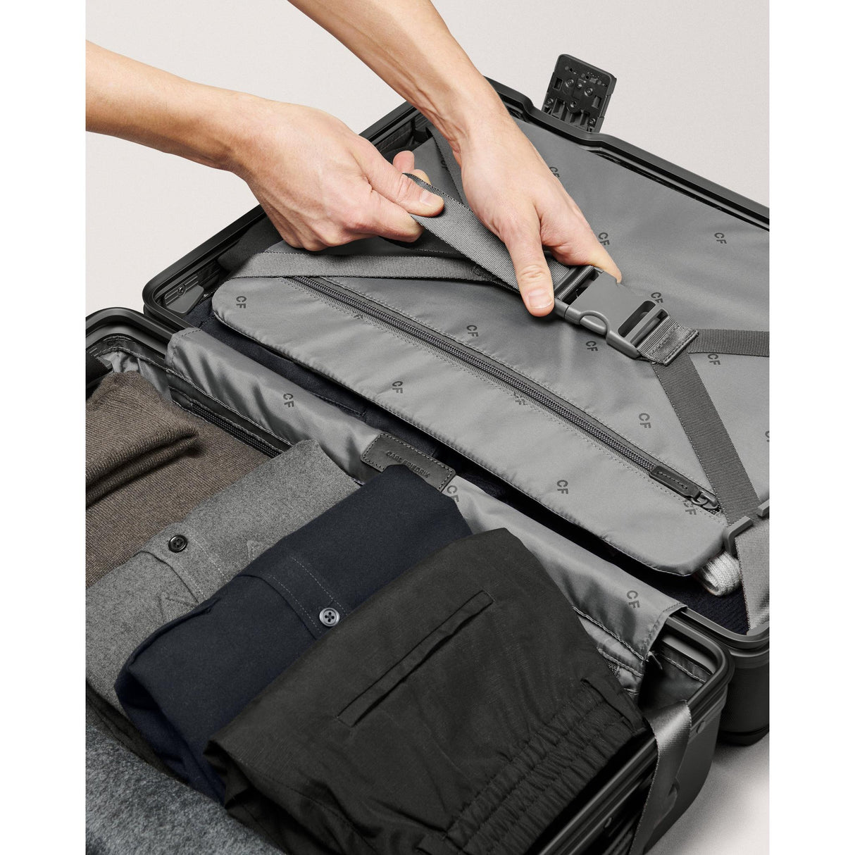 Carl Friedrik Hybrid The Carry-on X