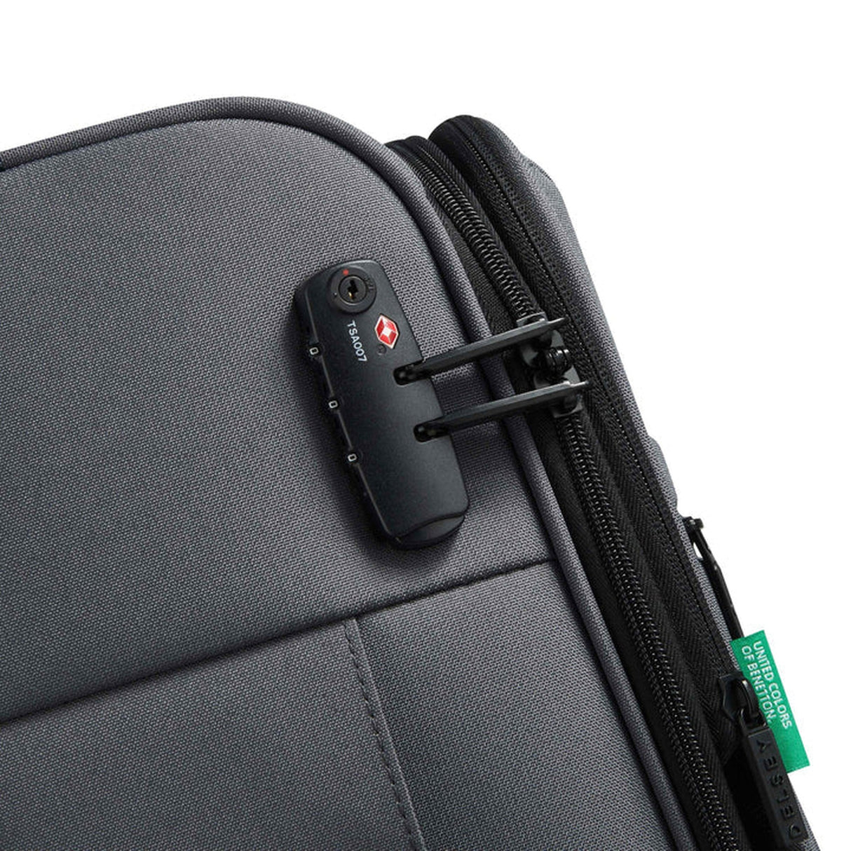 Delsey BE 19" Expandable Spinner Carry-On