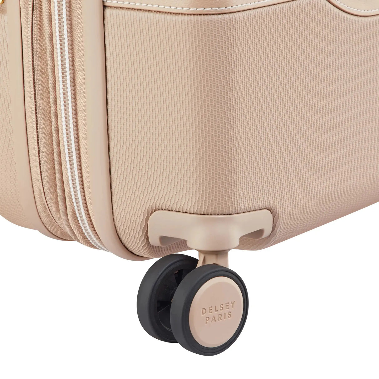 Delsey Chatelet Air 2.0 Large Spinner Carry-On