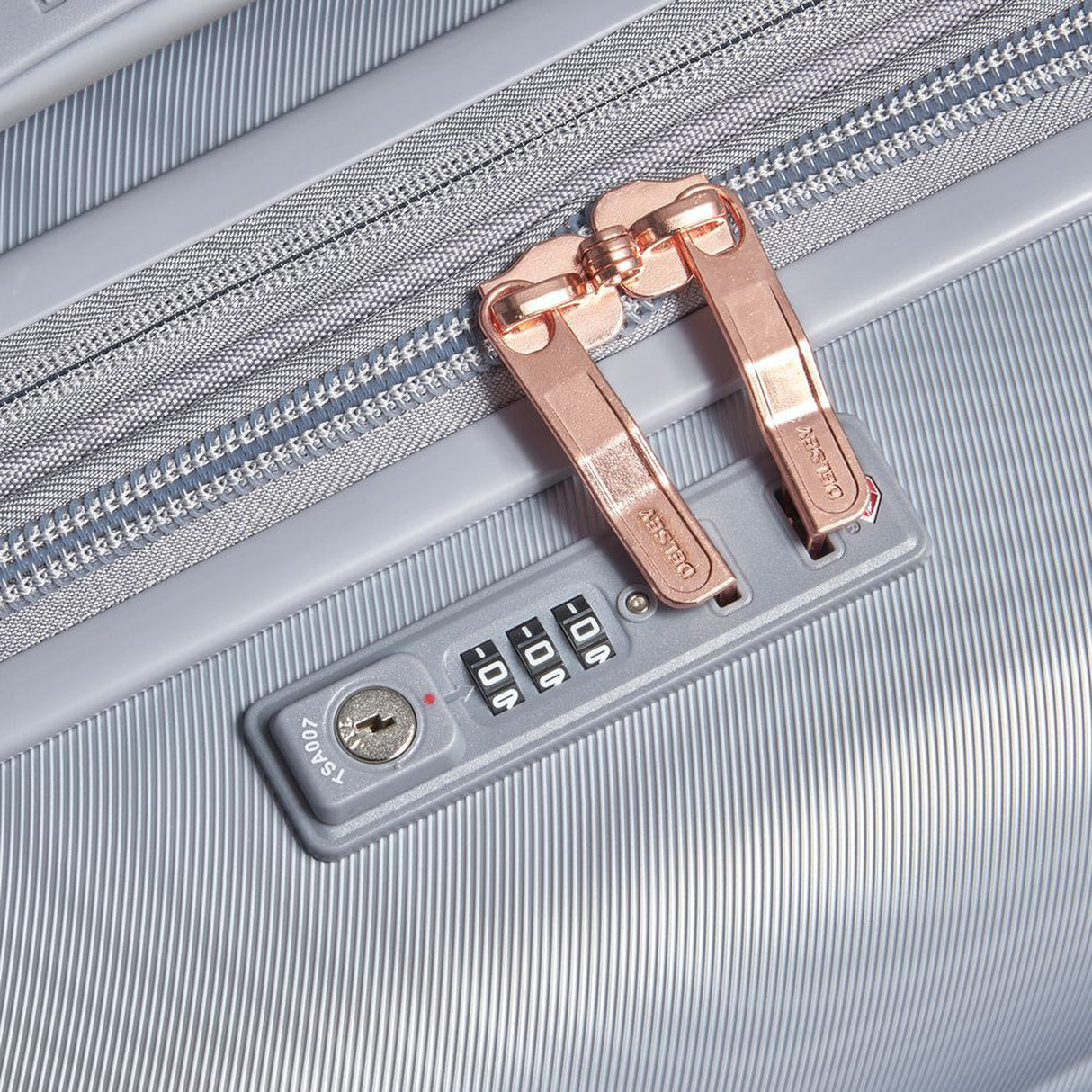 Delsey Cruise 3.0 28" Expandable Spinner Upright