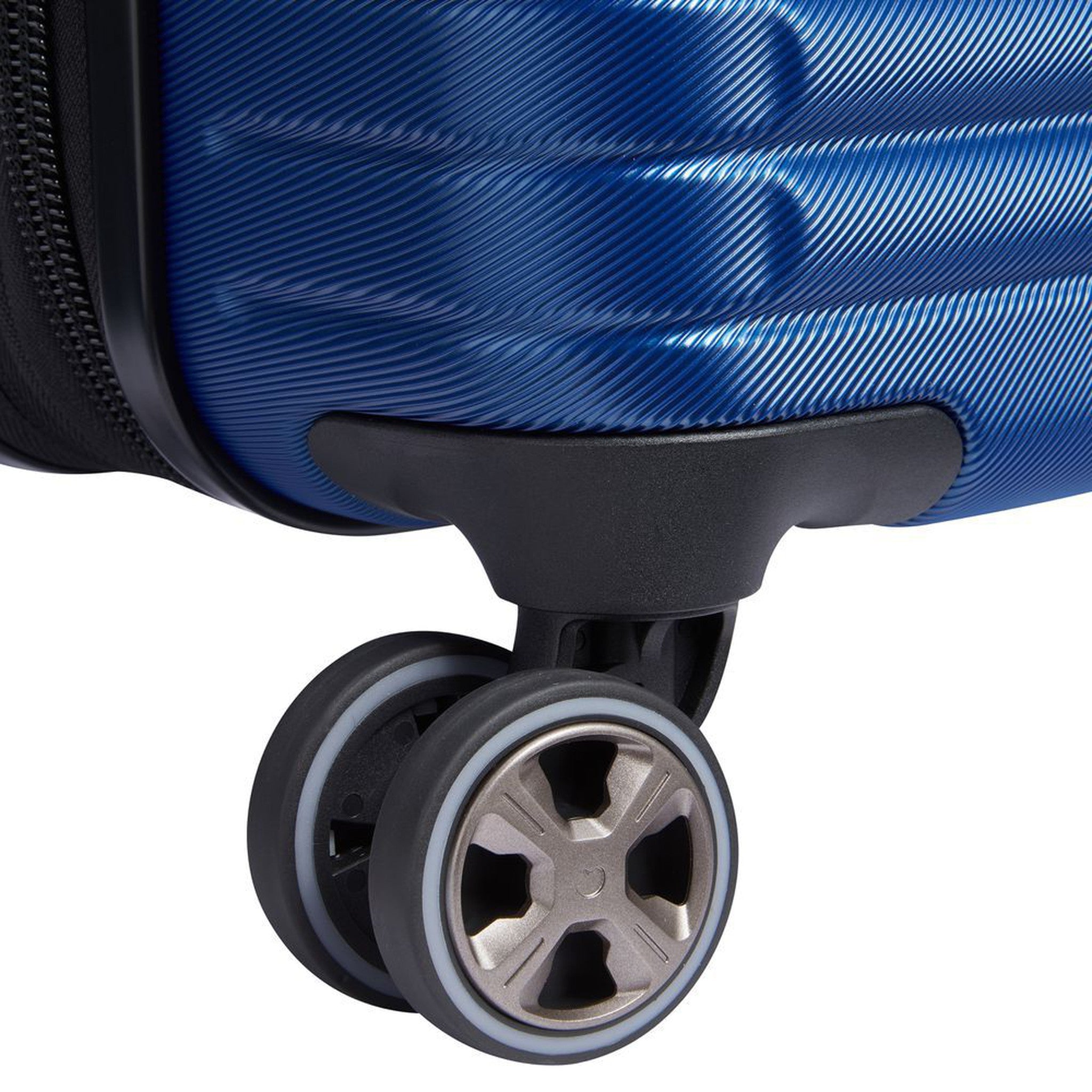 Delsey Cruise 3.0 Expandable Spinner Carry-On