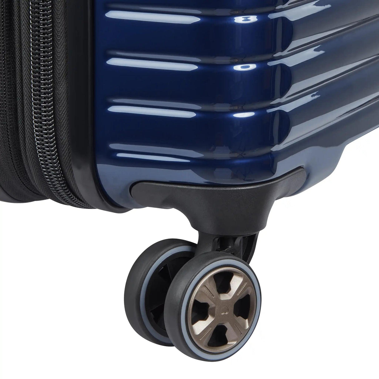 Delsey Cruise 3.0 Expandable Spinner Carry-On