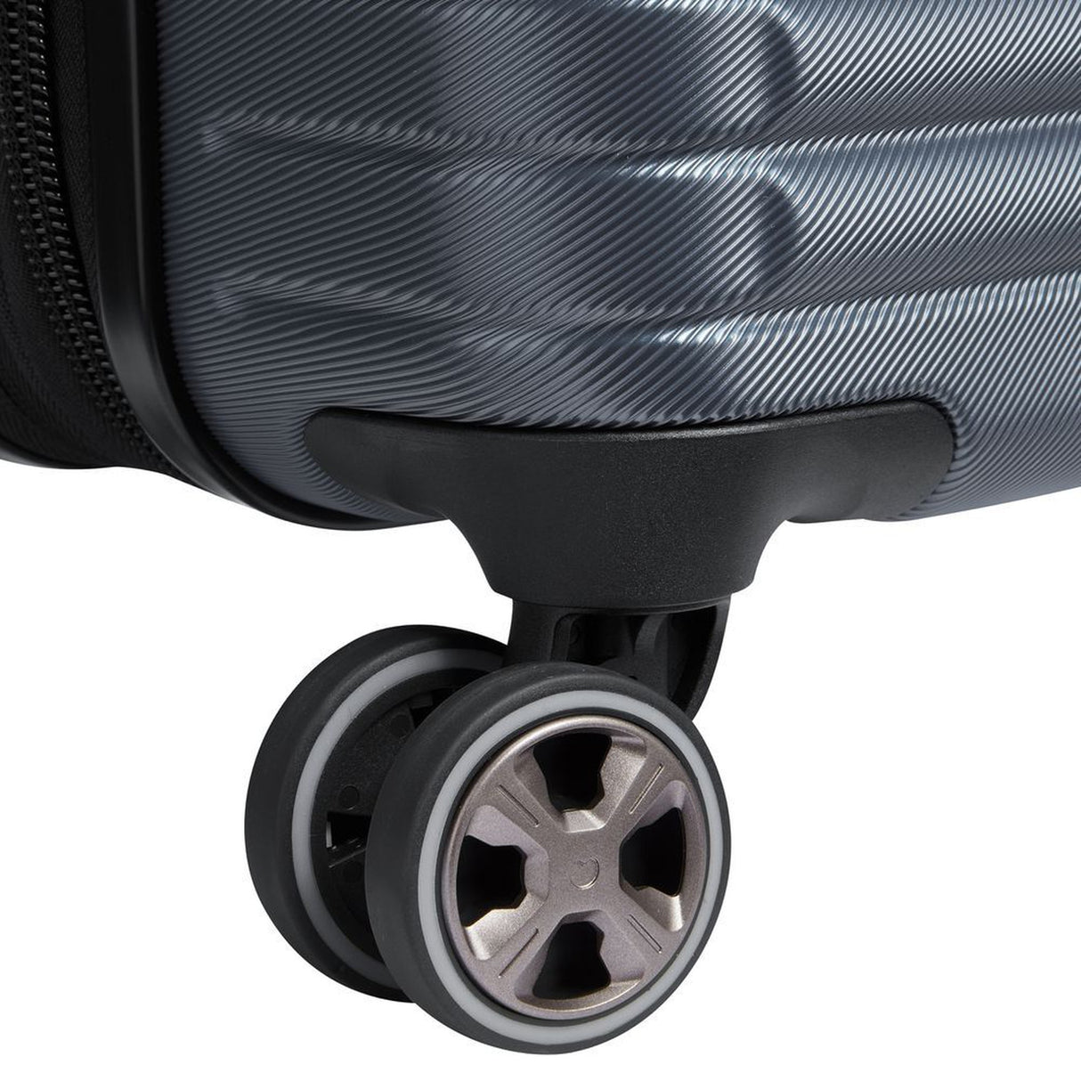 Delsey Cruise 3.0 Expandable Spinner Carry-On