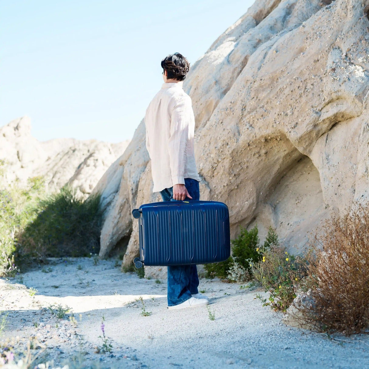 Delsey Dune 20" Expandable Spinner Carry-On