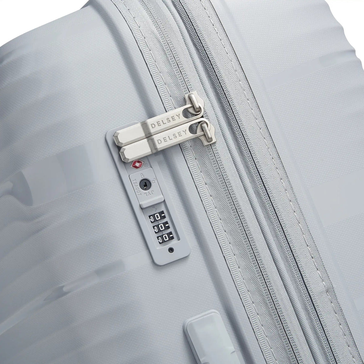 Delsey Dune 25" Expandable Spinner Upright