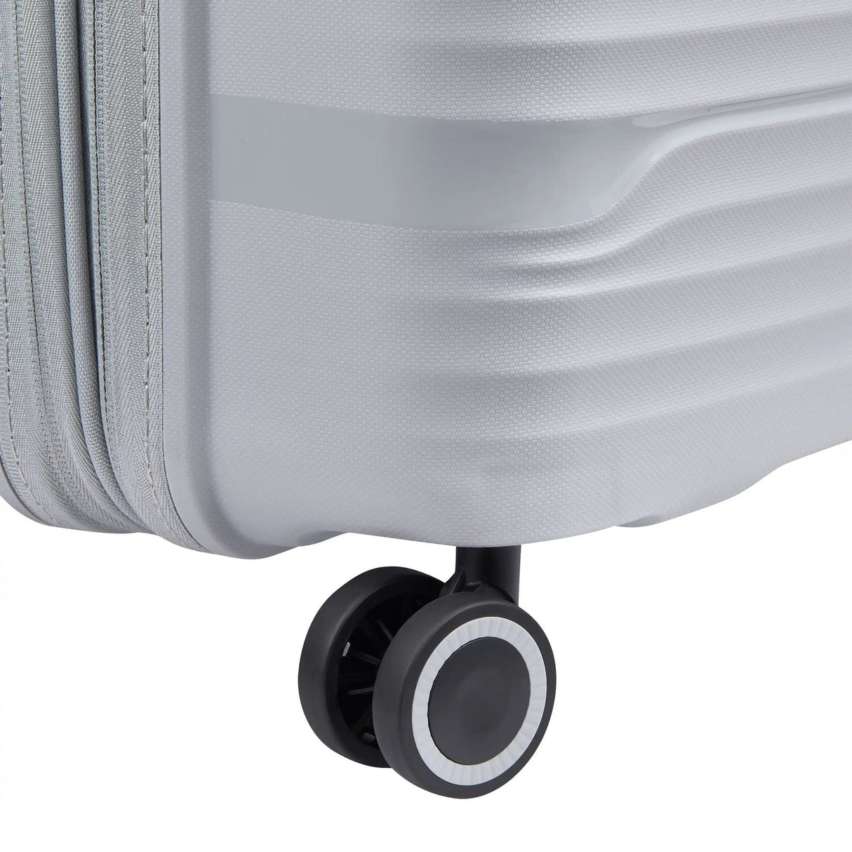 Delsey Dune 25" Expandable Spinner Upright