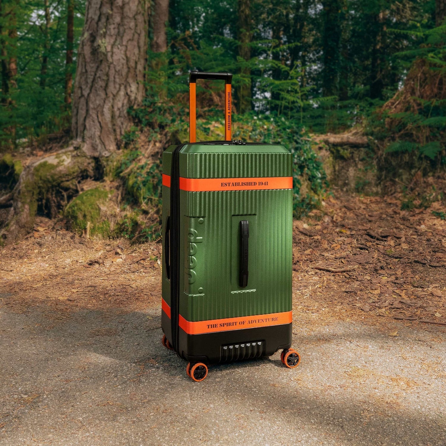 Delsey Jeep JH001A 29" Spinner Trunk