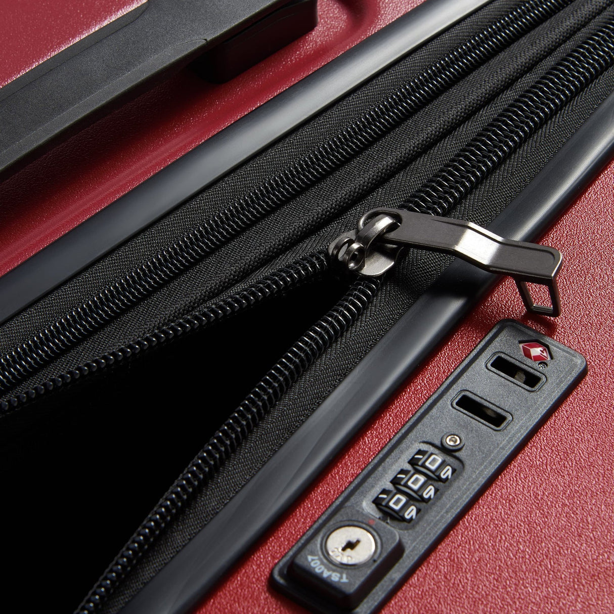 Delsey Jeep JH002B 28" Spinner Trunk