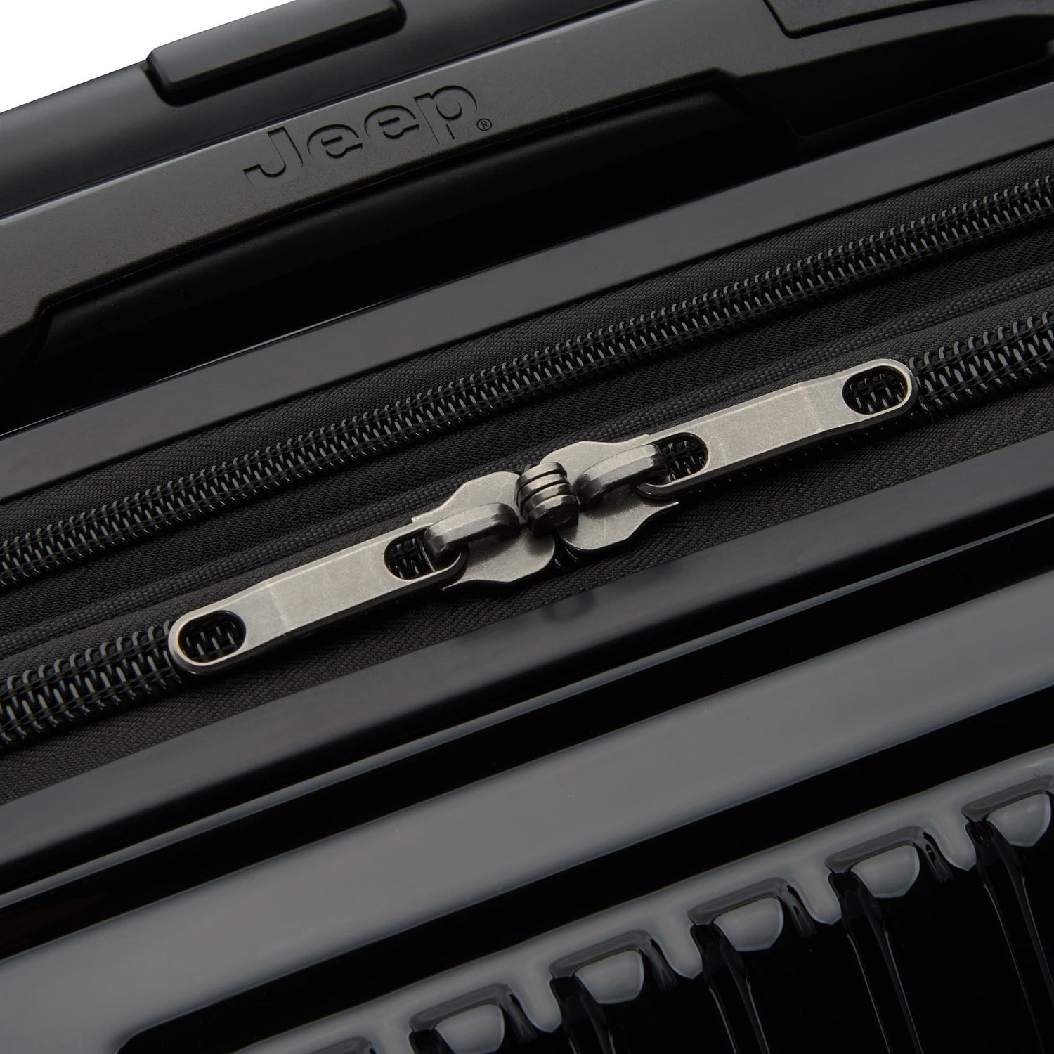 Delsey Jeep JH003B 20" 2-Wheel Carry-On