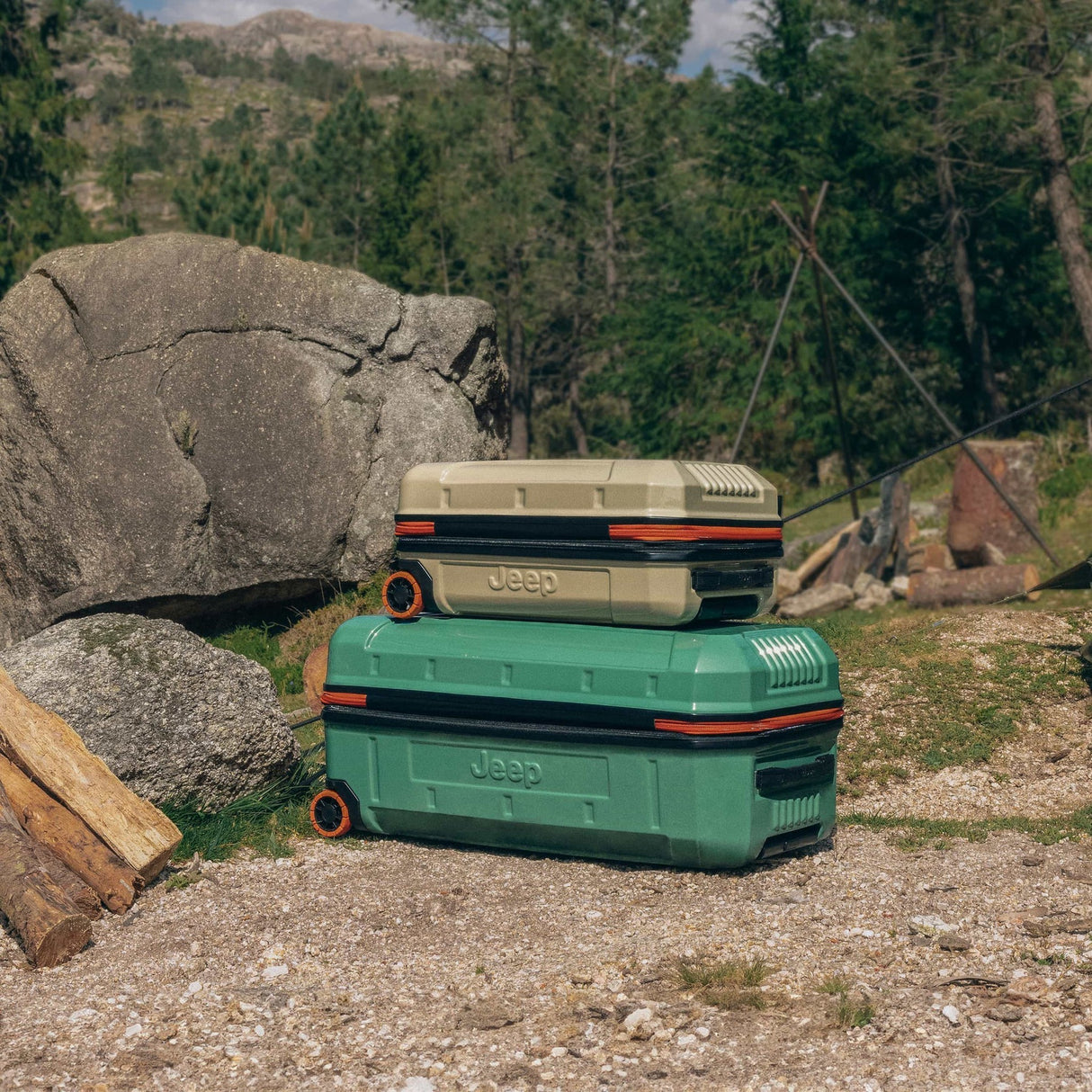 Delsey Jeep JH003B 20" 2-Wheel Carry-On