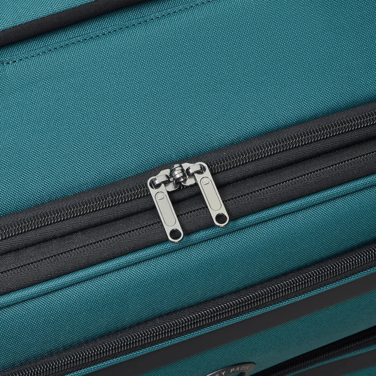 Delsey Sky Max 3.0 Expandable 27" Spinner