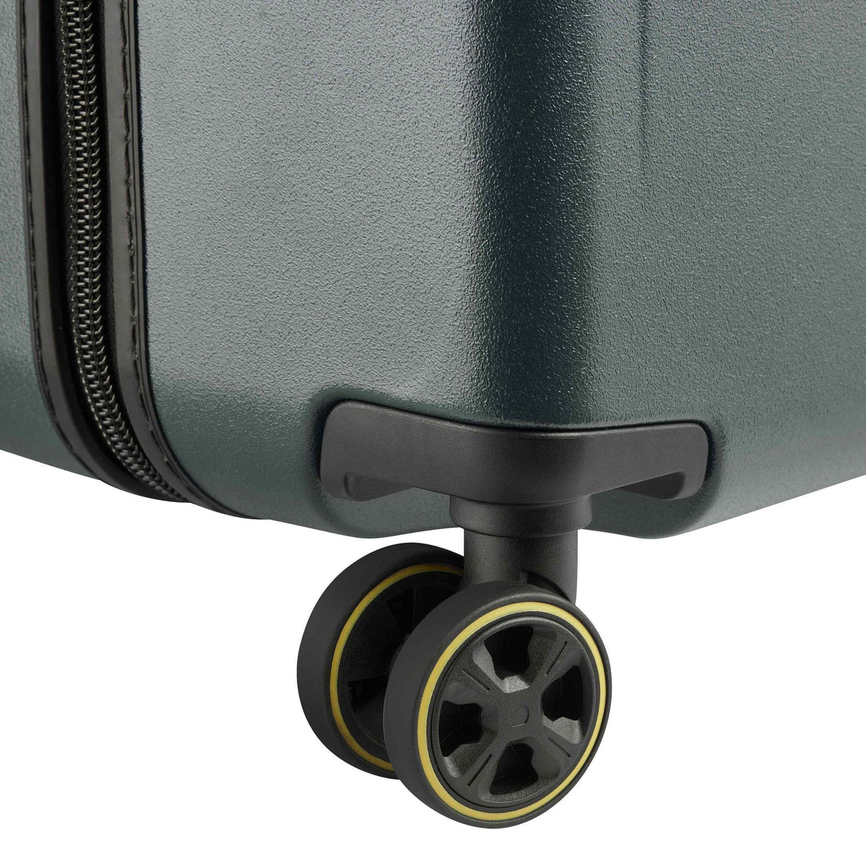 Delsey Turenne 2.0 29" Trunk Spinner