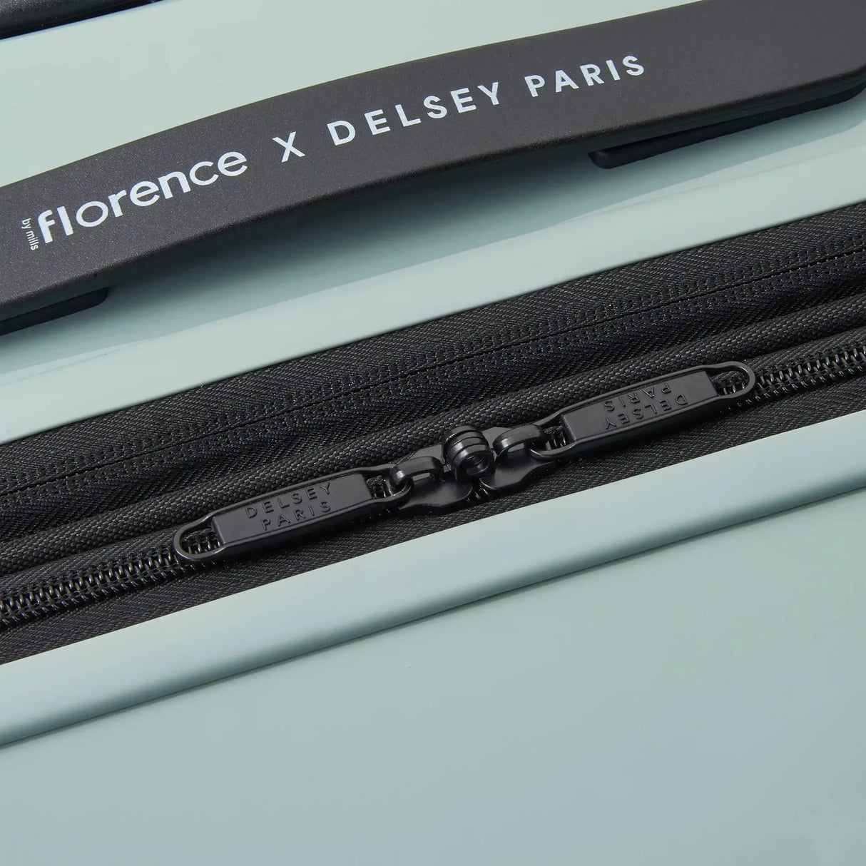 Delsey florence by mills Spin Me Away 29" Large Expandable Spinner