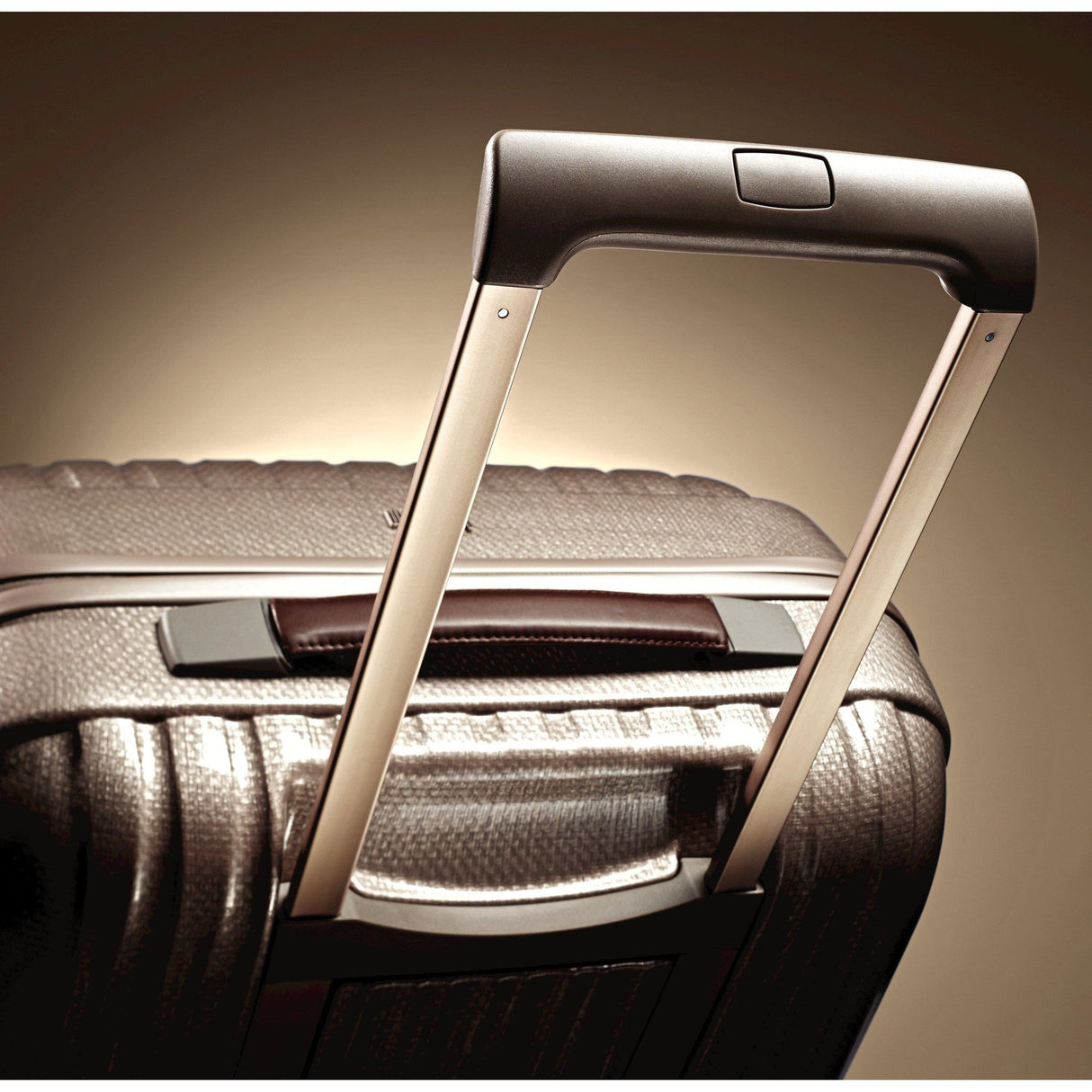 Hartmann InnovAire Global Carry On Spinner