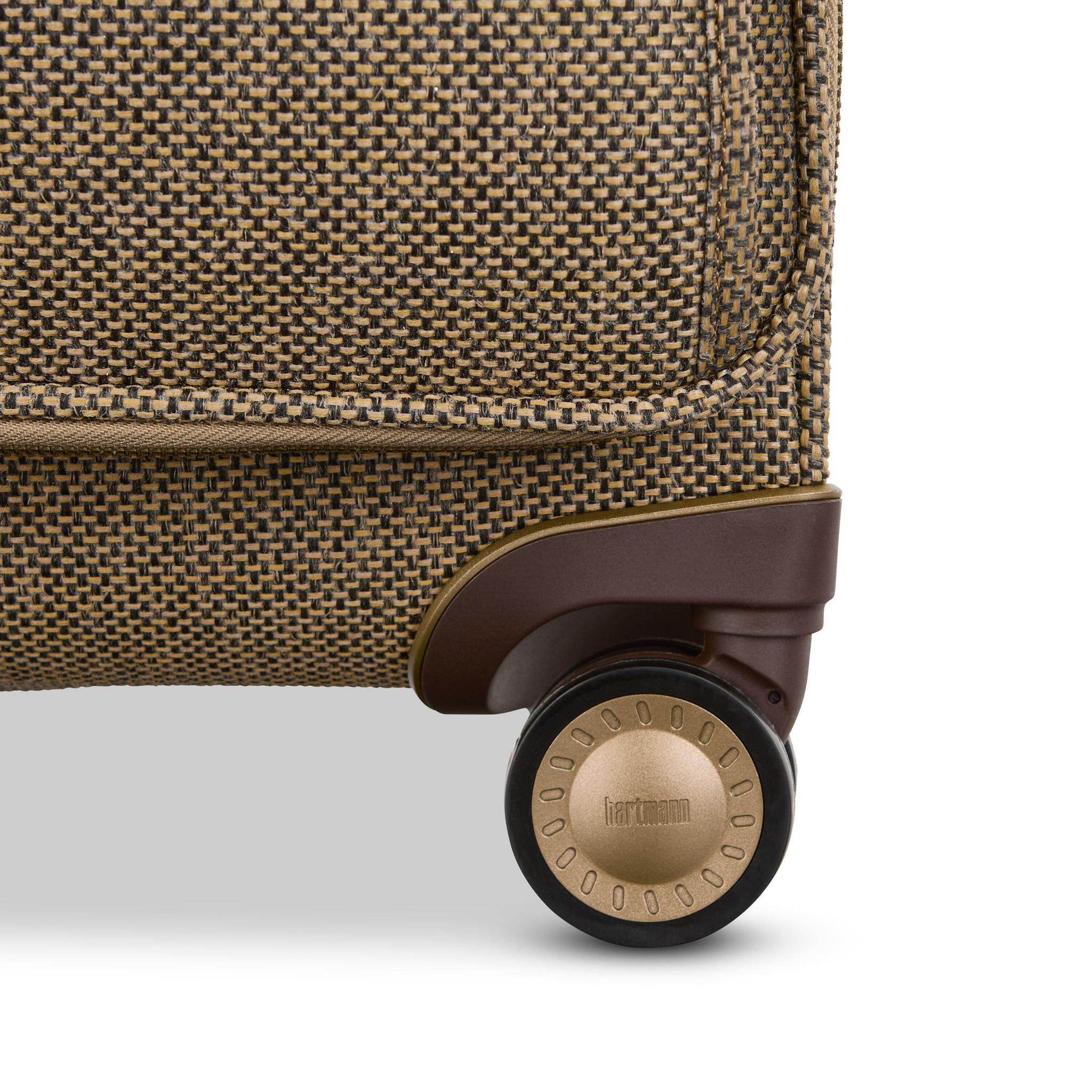 Hartmann Tweed Medium Journey Expandable Spinner