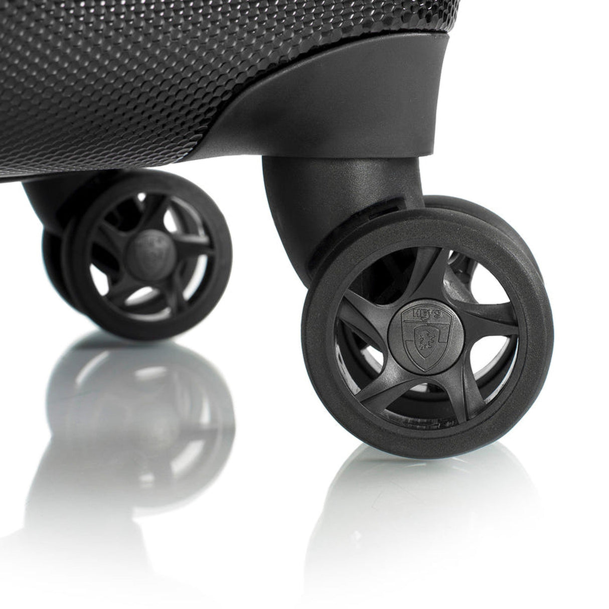 Heys Vantage - Smart Access 3 Piece Spinner Set