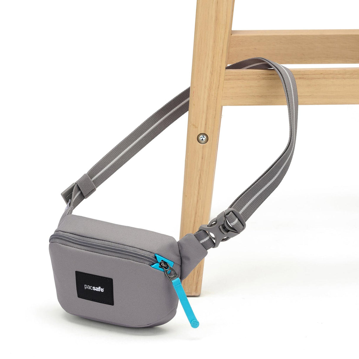 Pacsafe GO Anti-Theft Micro Sling