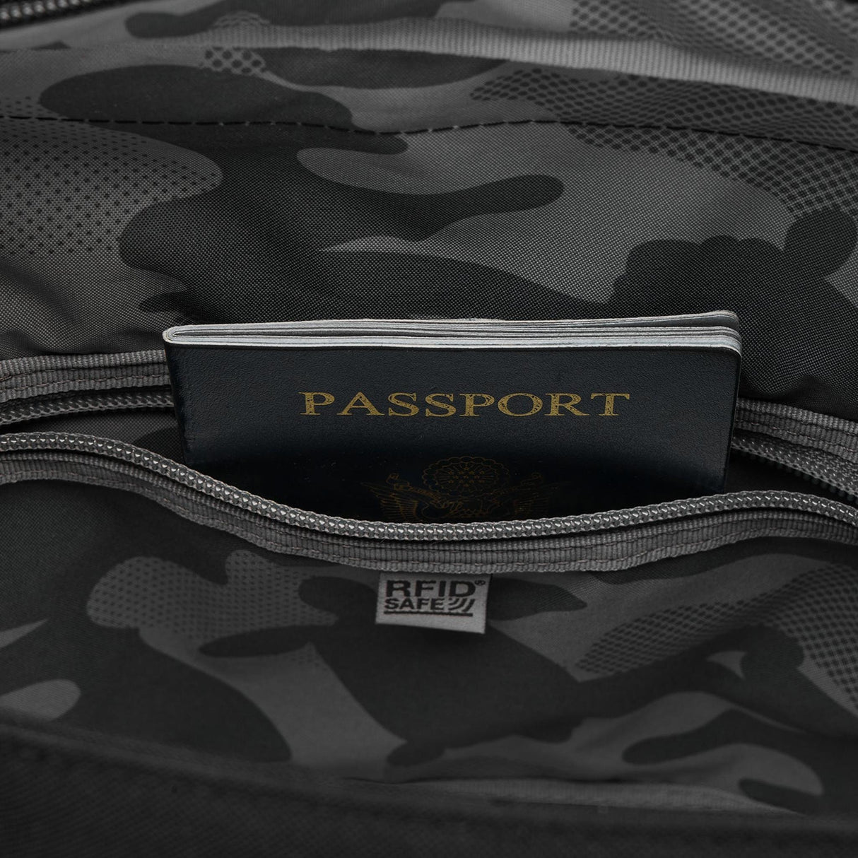 Pacsafe GO Totepack