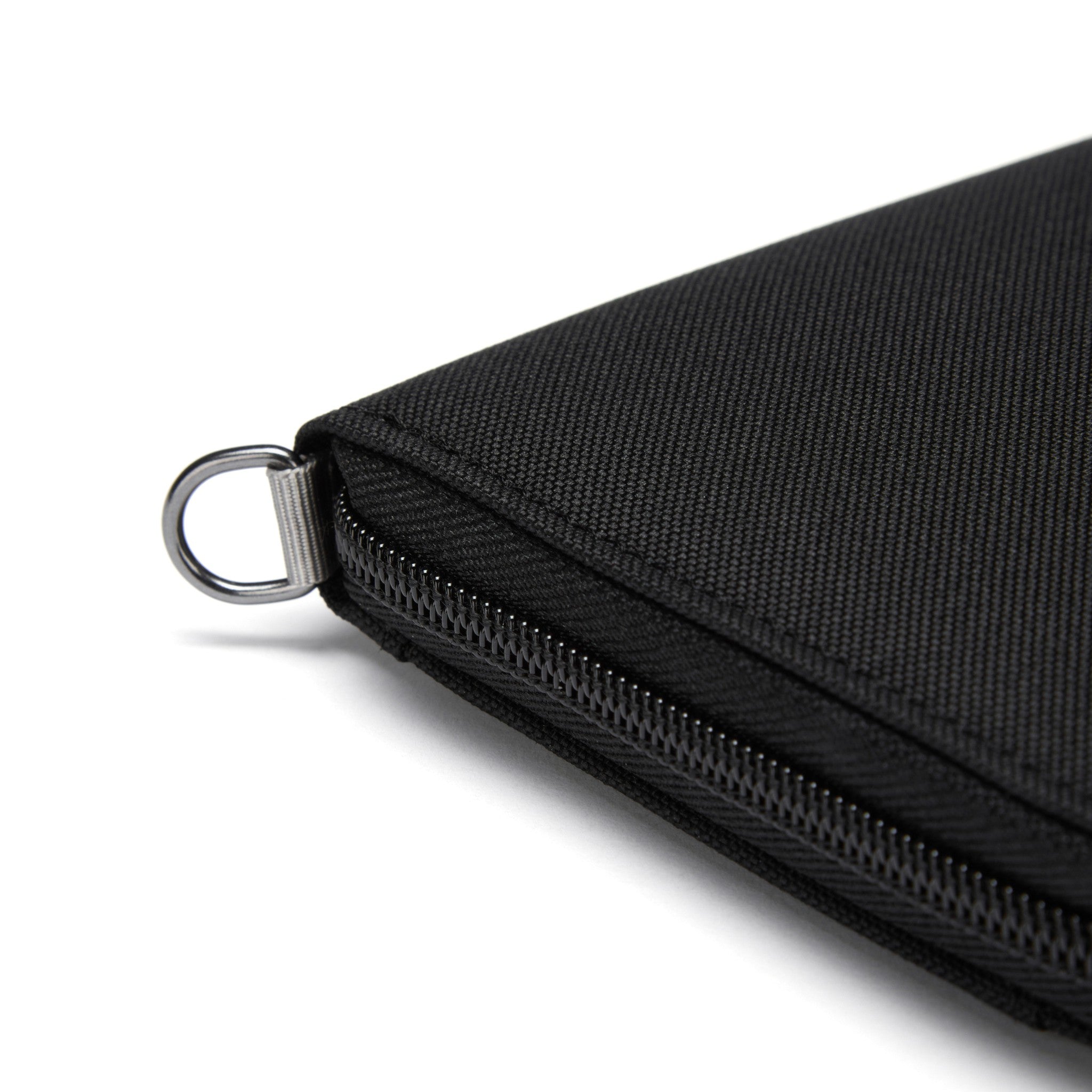 Pacsafe RFIDsafe Compact Travel Organizer