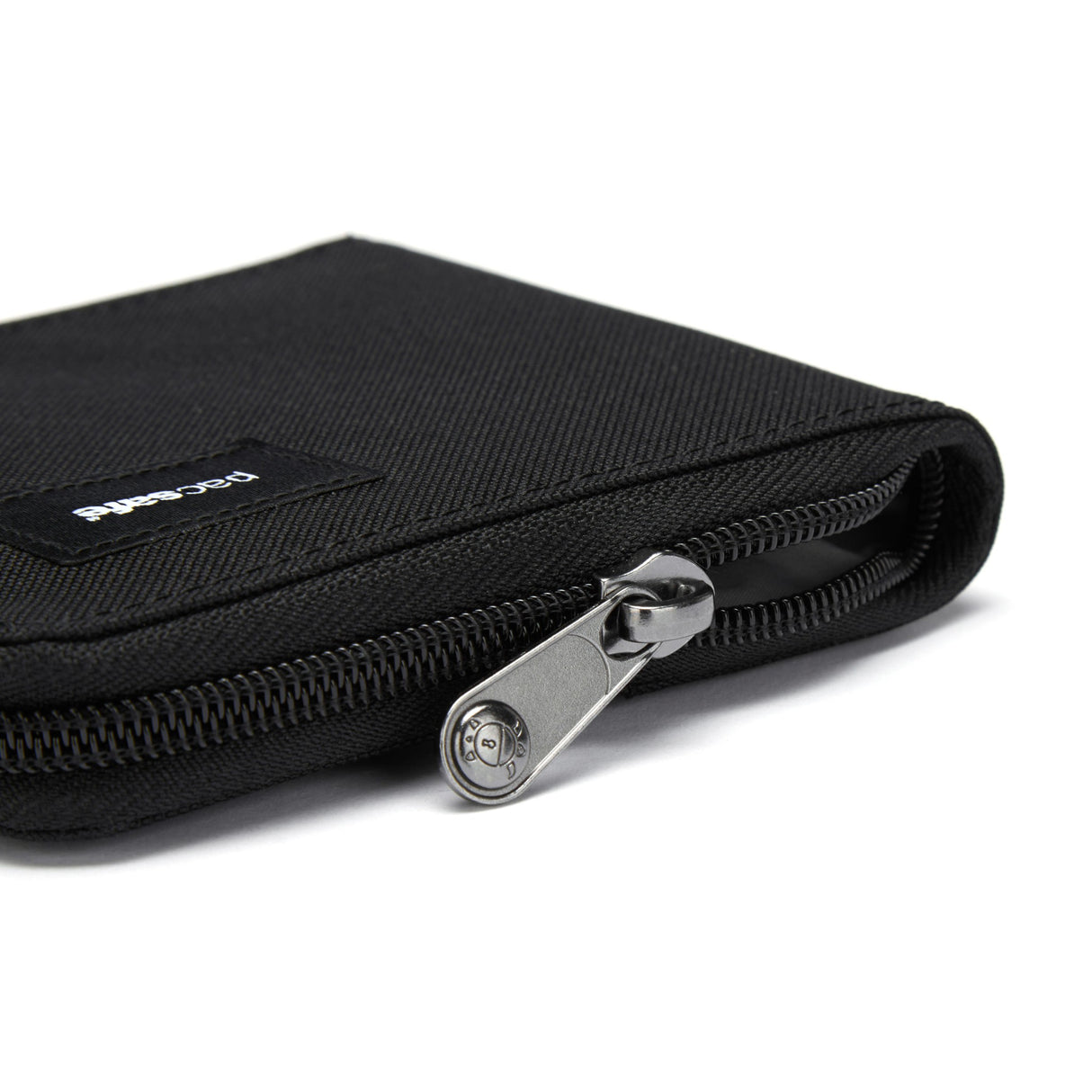 Pacsafe RFIDsafe Zip Around Wallet