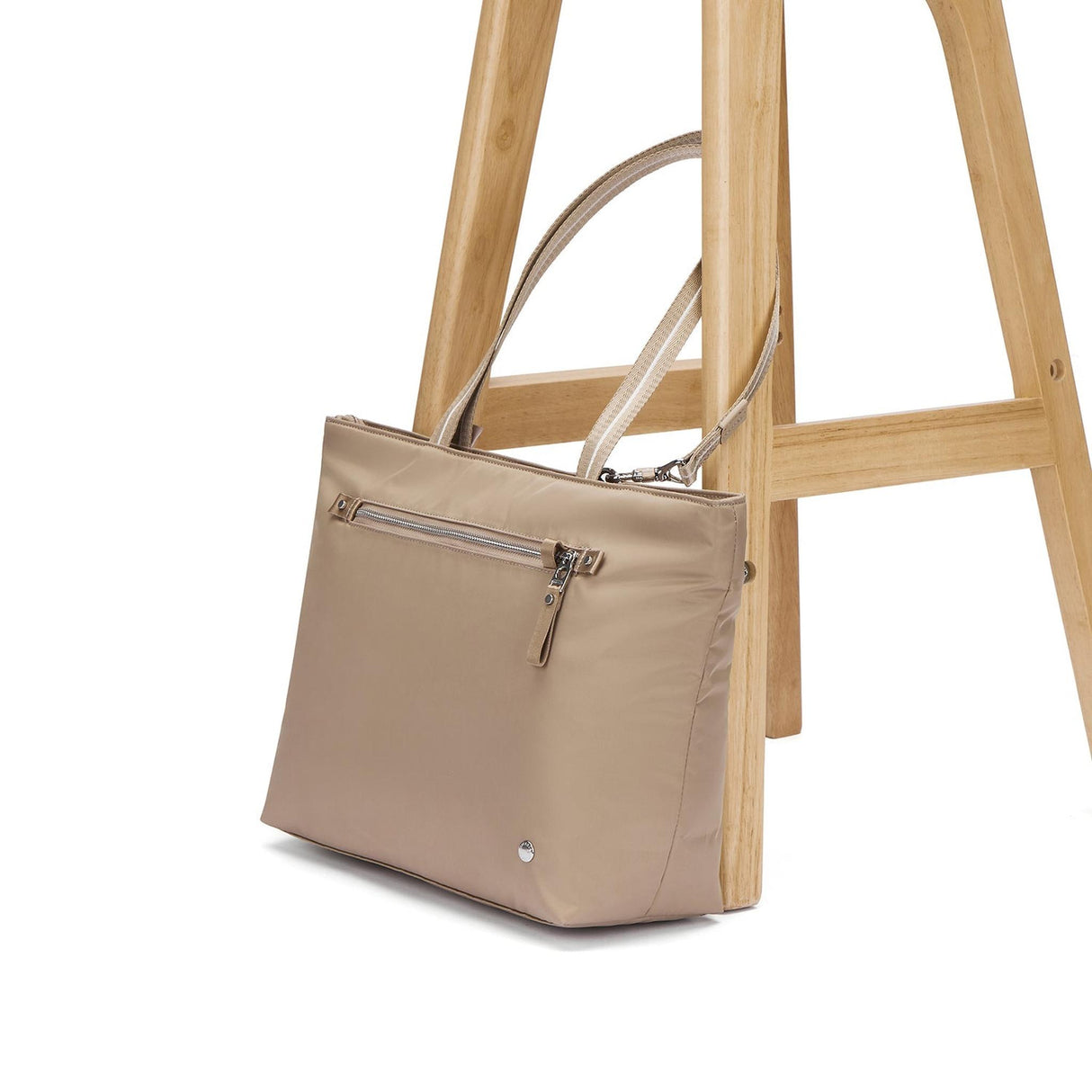 Pacsafe W Carryall Tote