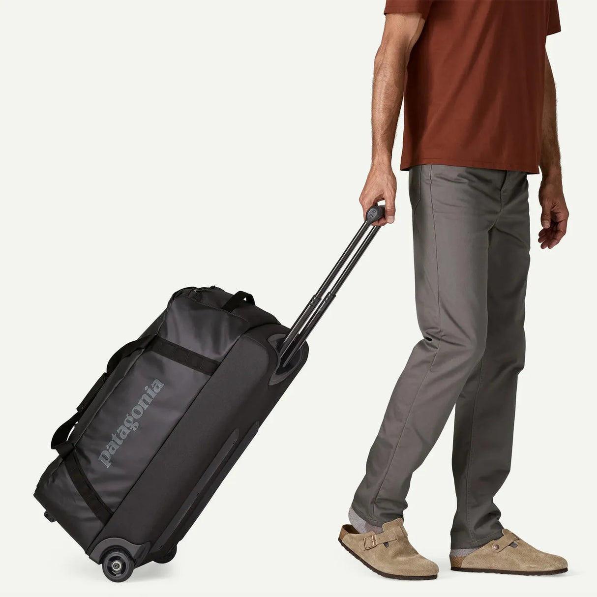 Patagonia Black Hole Wheeled Duffel 70L *STORE*