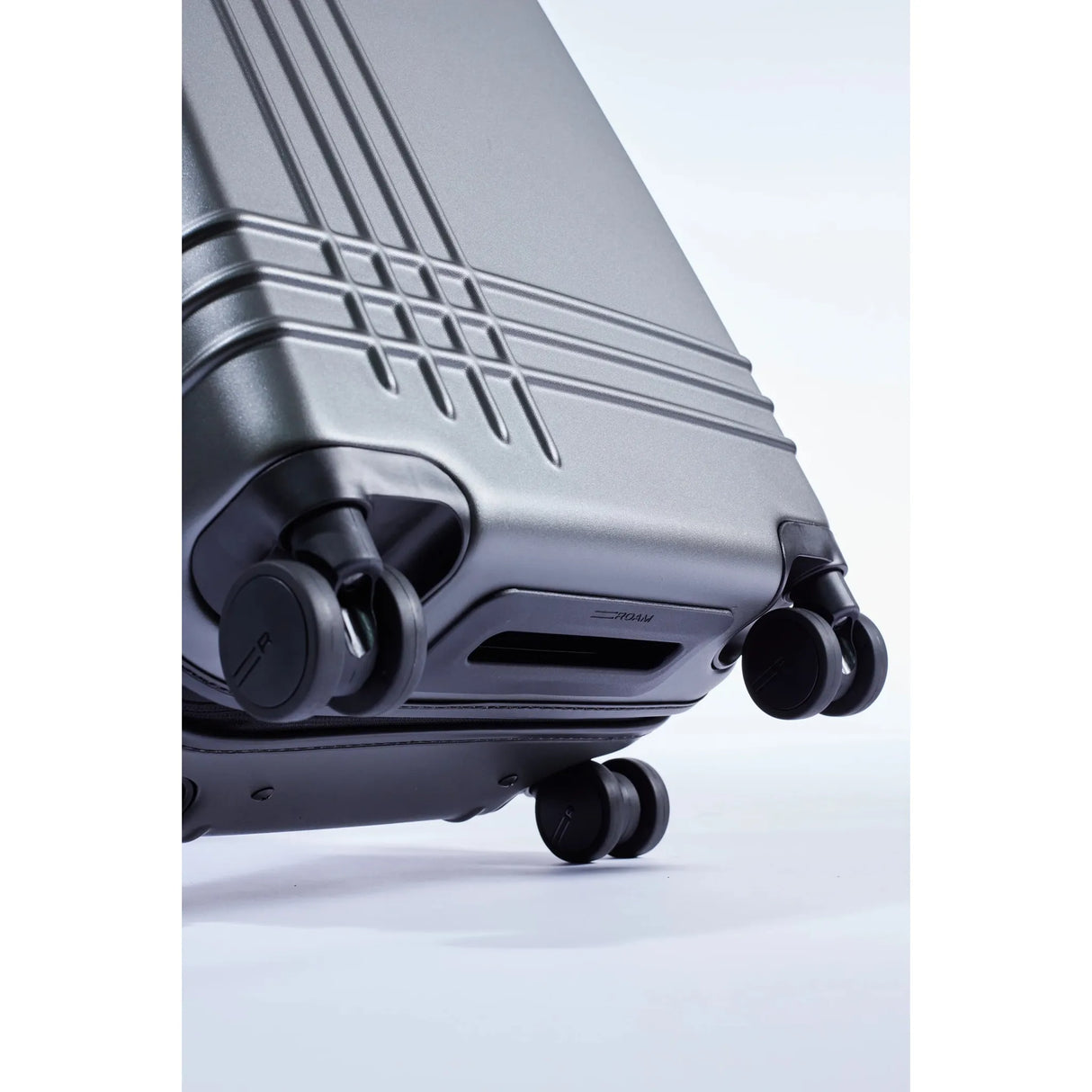 Roam Luggage Hardside Carry-On Spinner