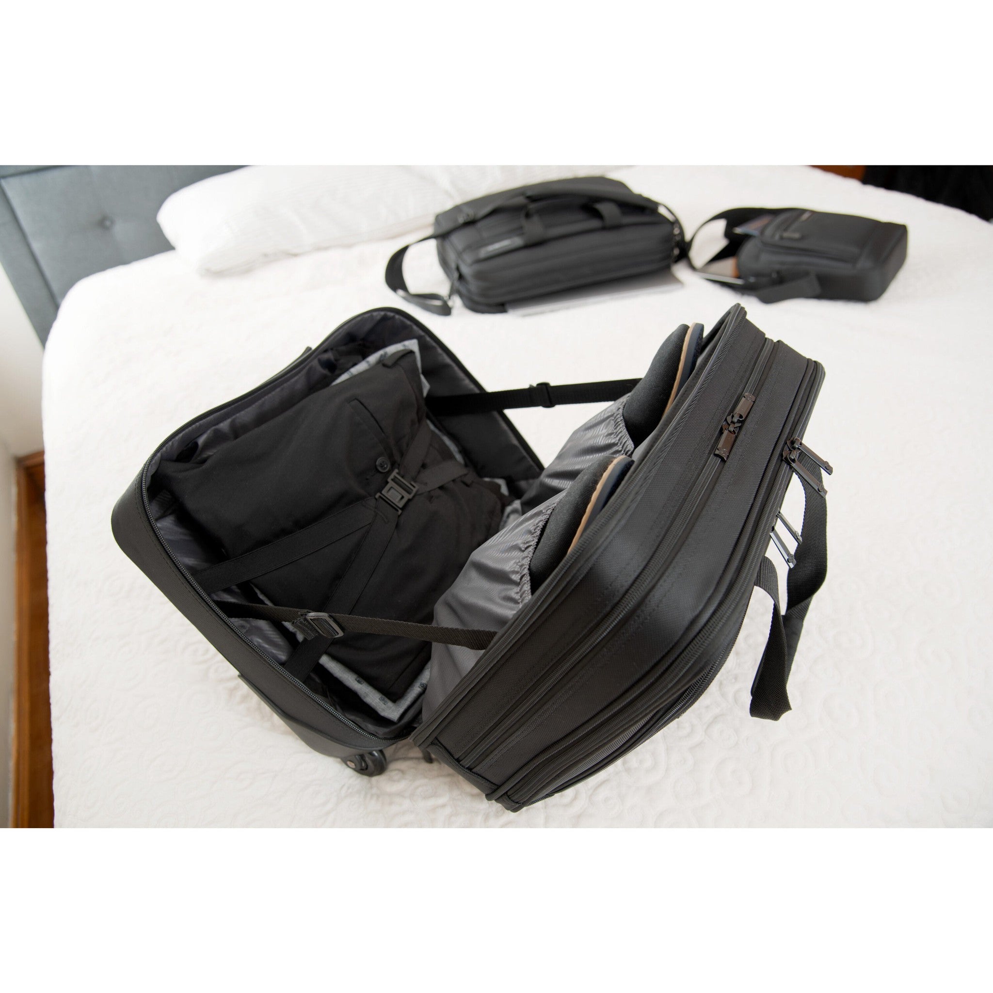 Samsonite Classic Business 2.0 2-Wheeled Business Case