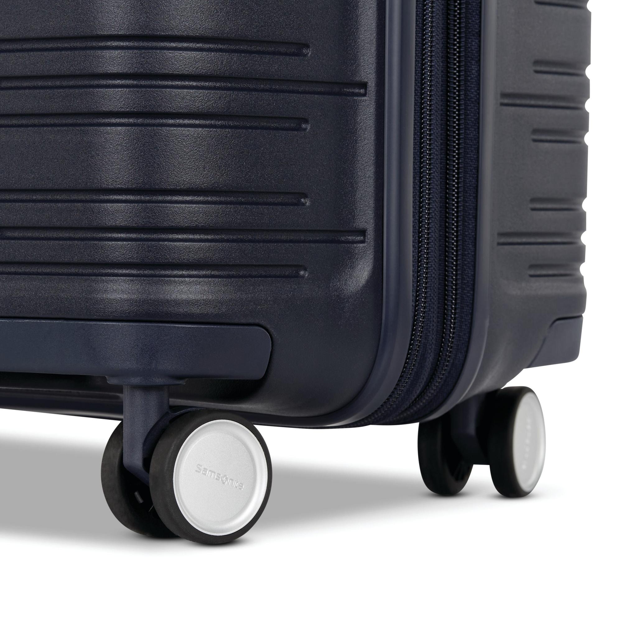 Samsonite Elevation Plus Hardside Global Carry-On Spinner (22 x 14 x 9 in)