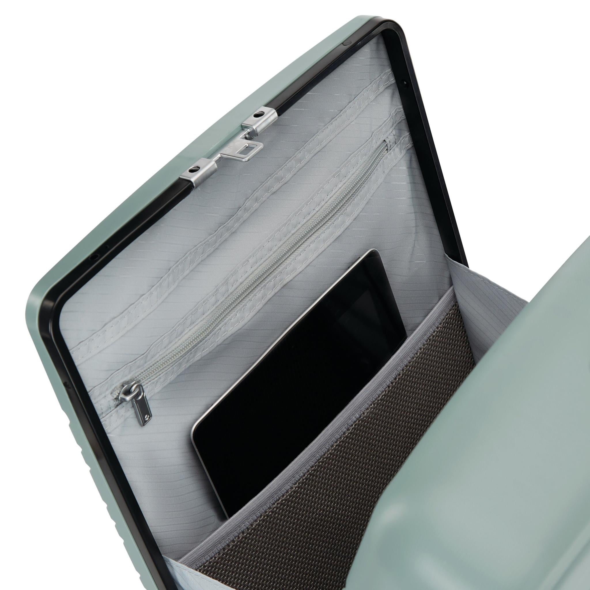 Samsonite Elevation Plus Hardside Global Carry-On Spinner (22 x 14 x 9 in)