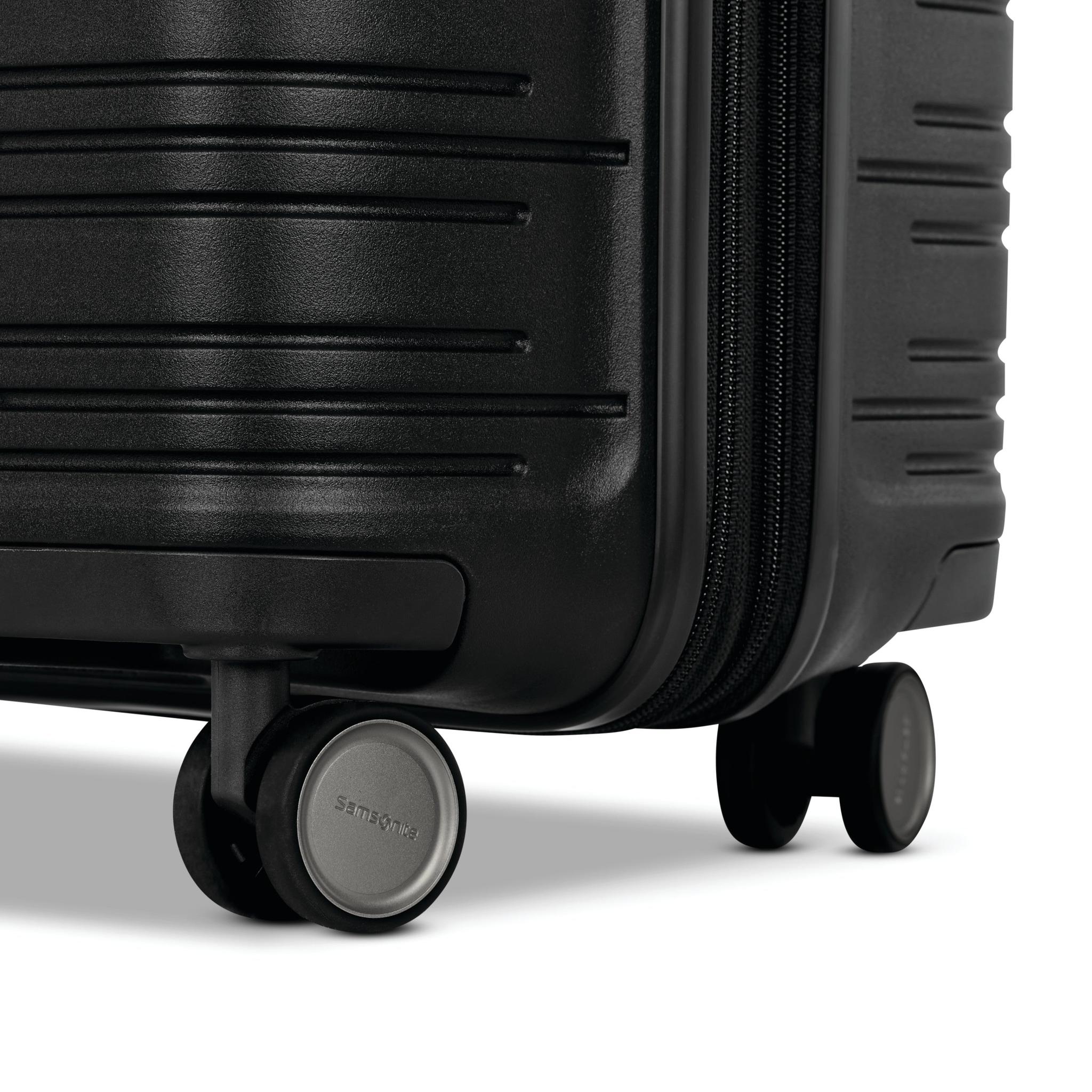 Samsonite Elevation Plus Hardside Global Carry-On Spinner (22 x 14 x 9 in)