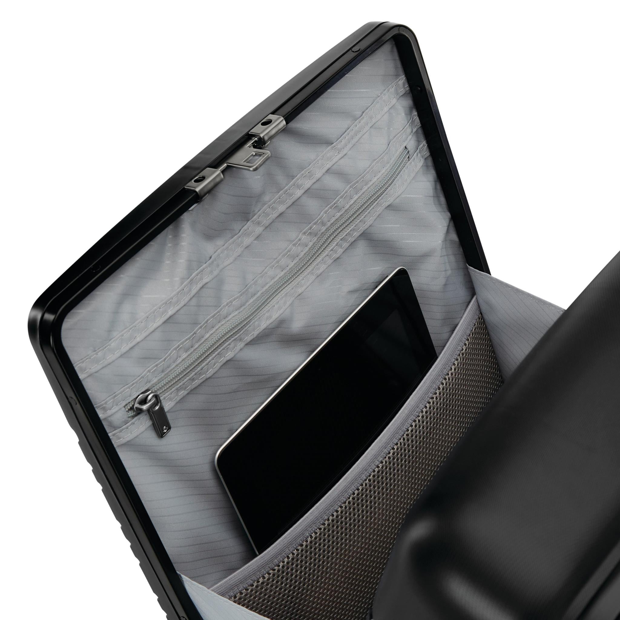 Samsonite Elevation Plus Hardside Global Carry-On Spinner (22 x 14 x 9 in)