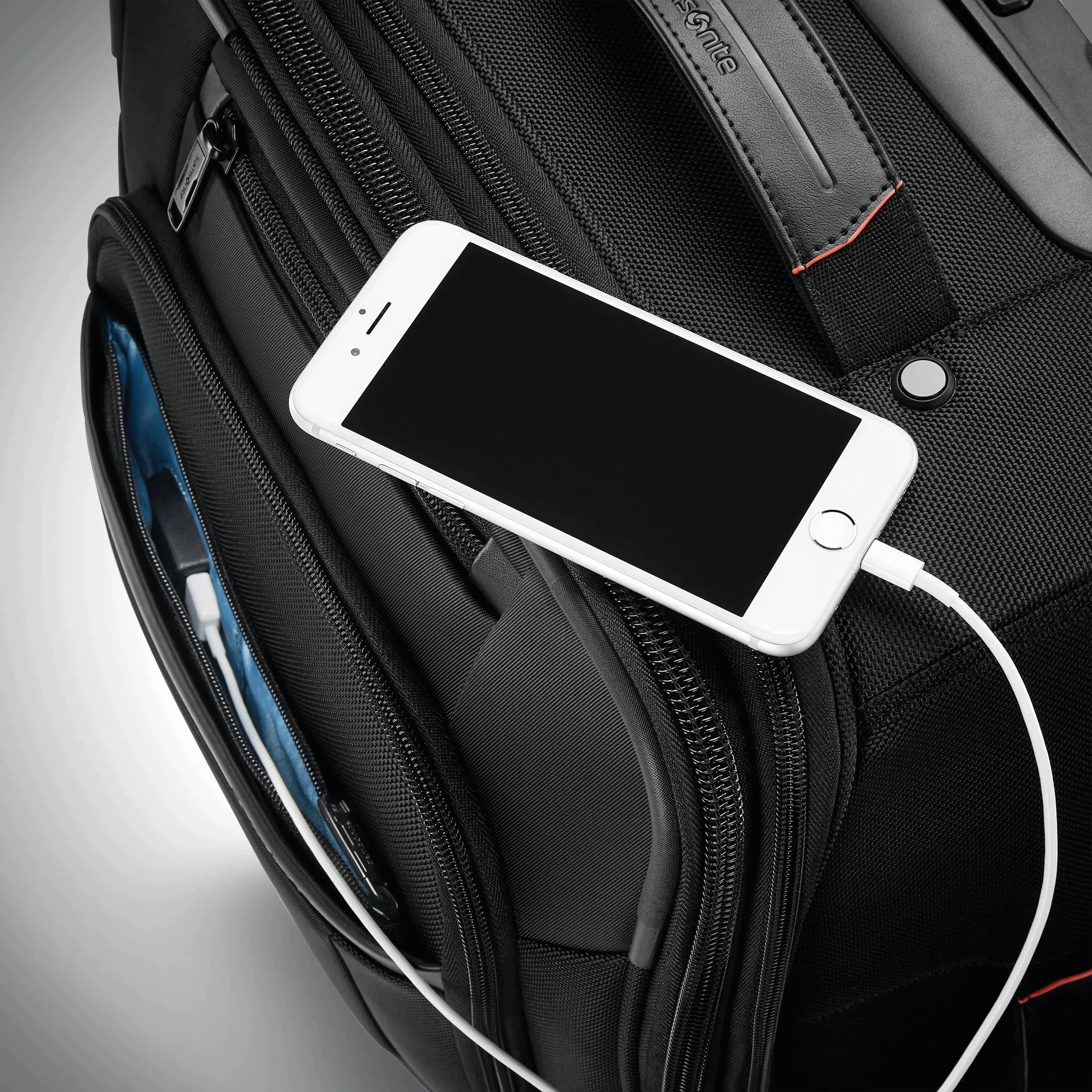 Samsonite Pro Carry-On Expandable Spinner