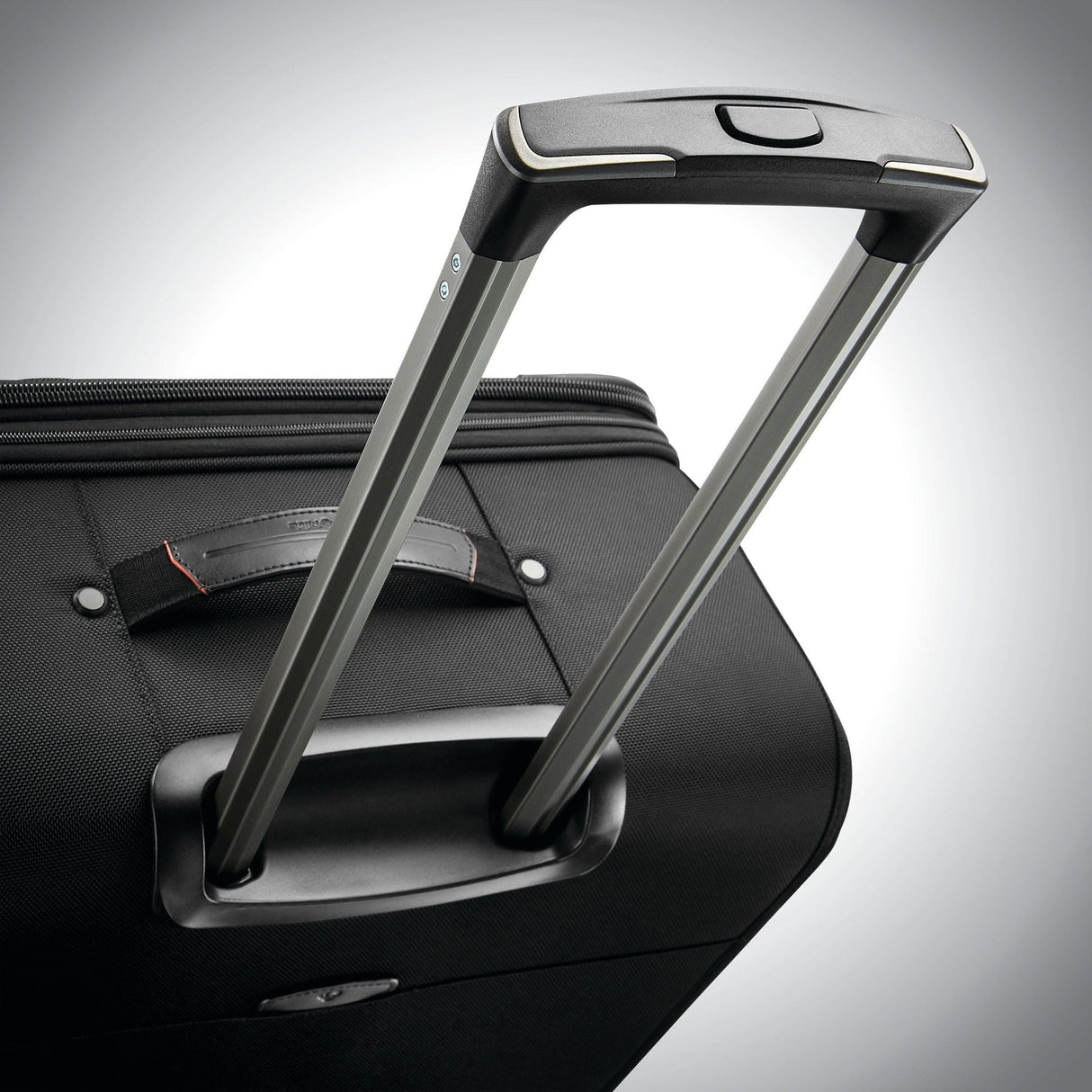 Samsonite Pro Medium Expandable Spinner