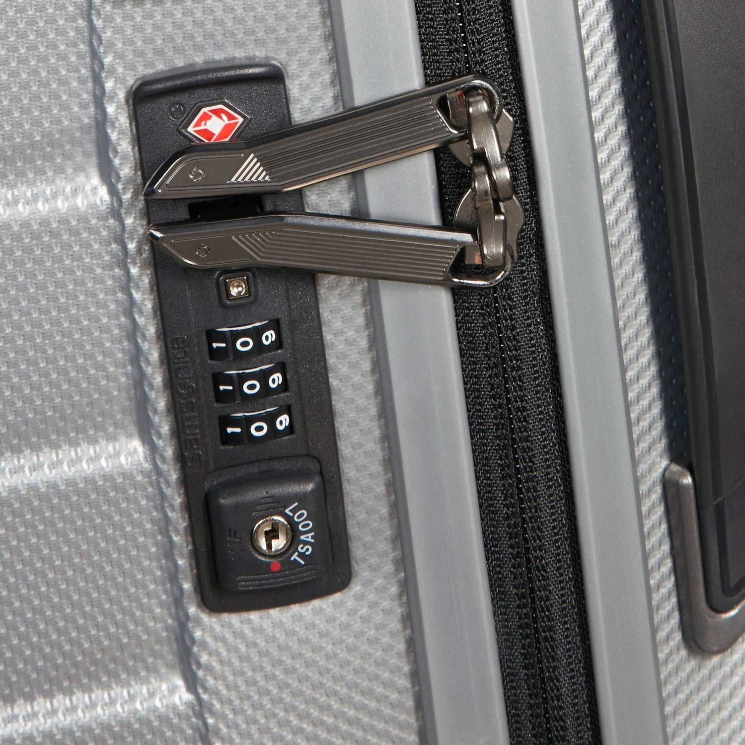 Samsonite Proxis Extra Large Spinner