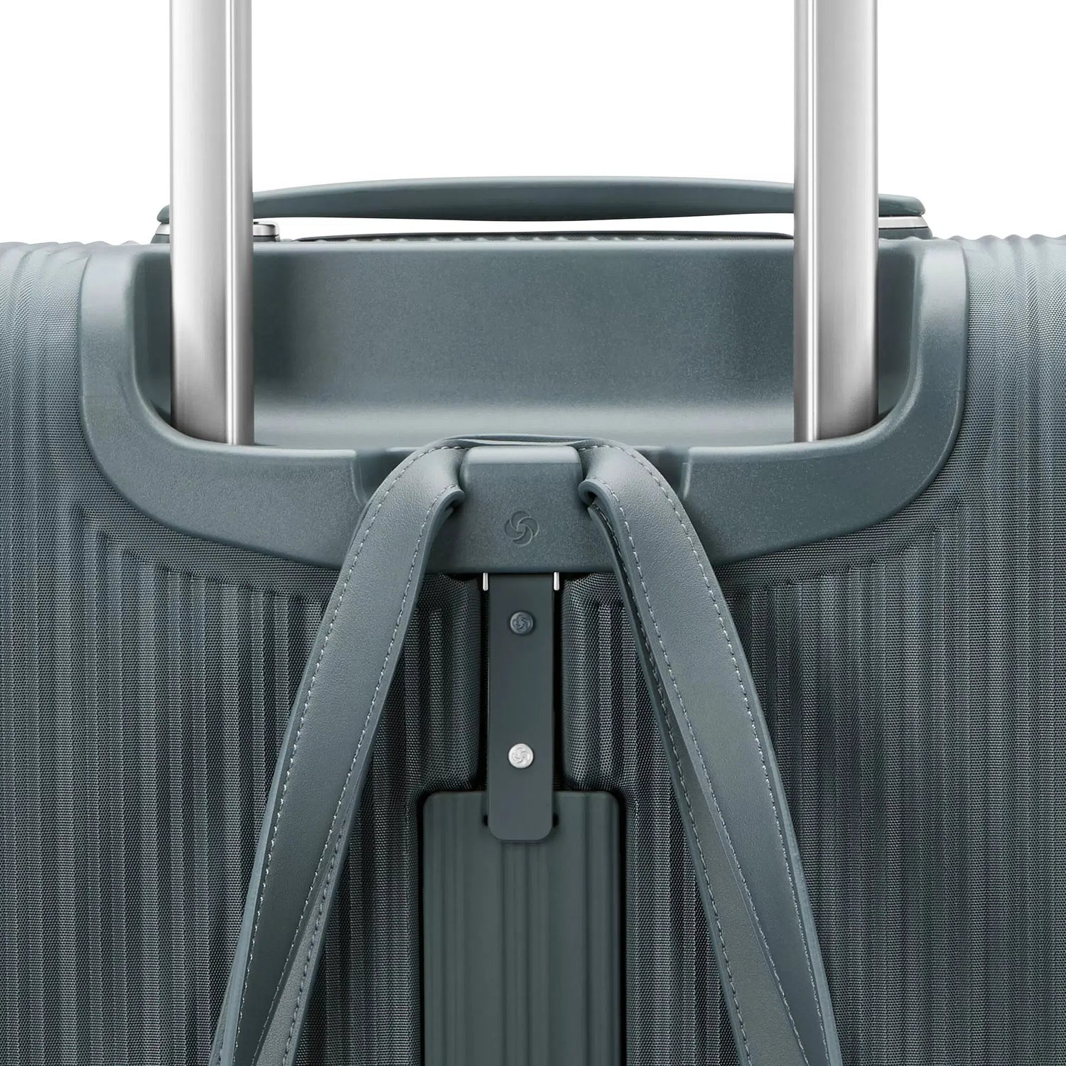 Samsonite Silhouette 18 Softside Medium Expandable Spinner