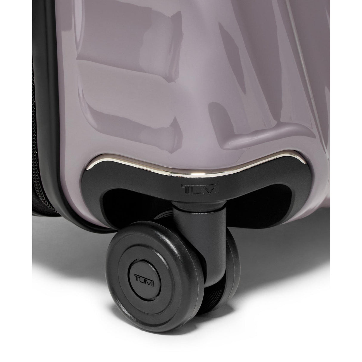 TUMI 19 Degree Continental Expandable 4 Wheeled Carry-On