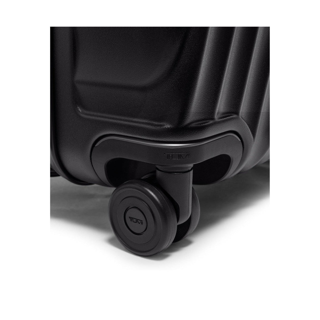 TUMI 19 Degree Extended Trip Expandable 4 Wheeled Packing Case