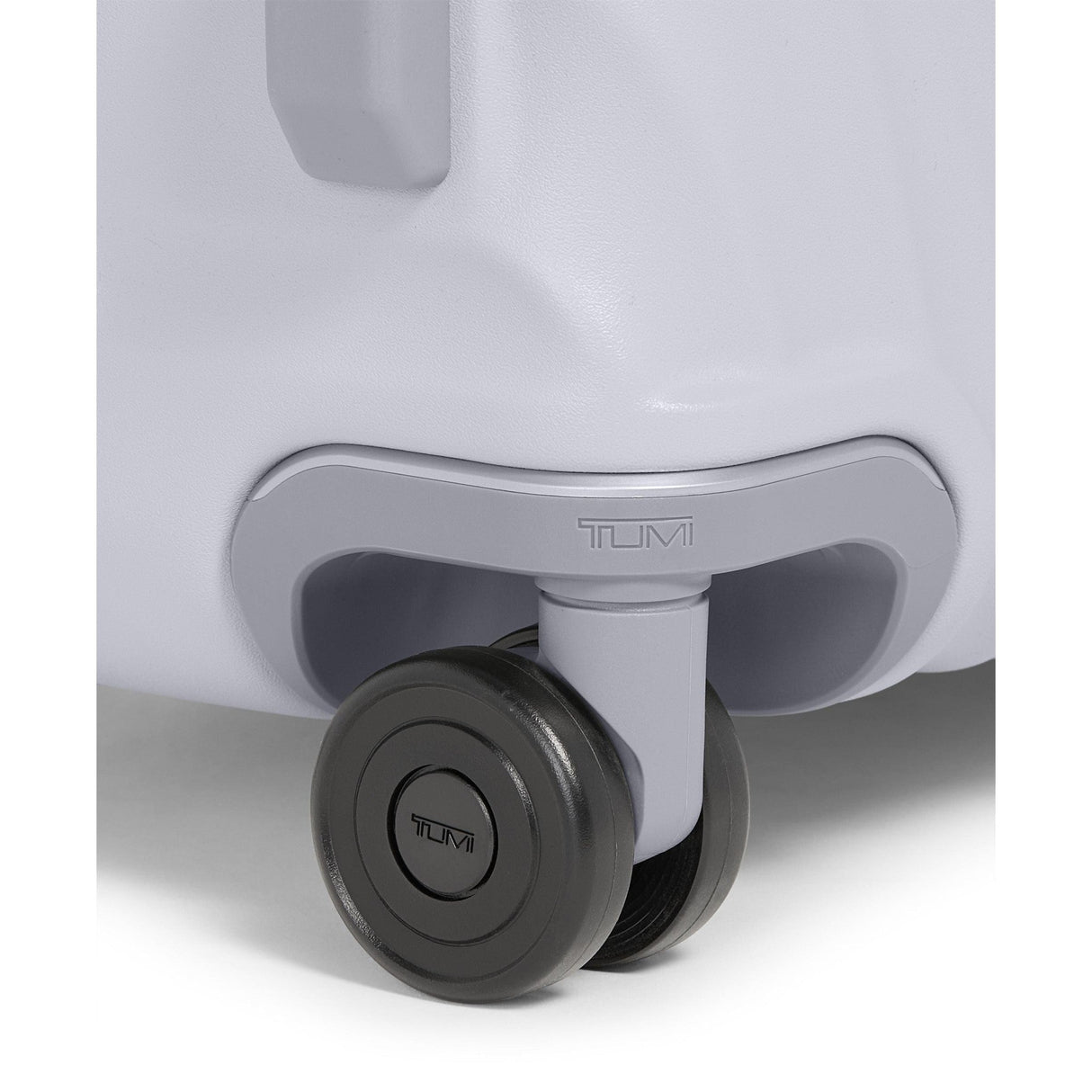 TUMI 19 Degree Frame Extended Trip 4 Wheeled Packing Case