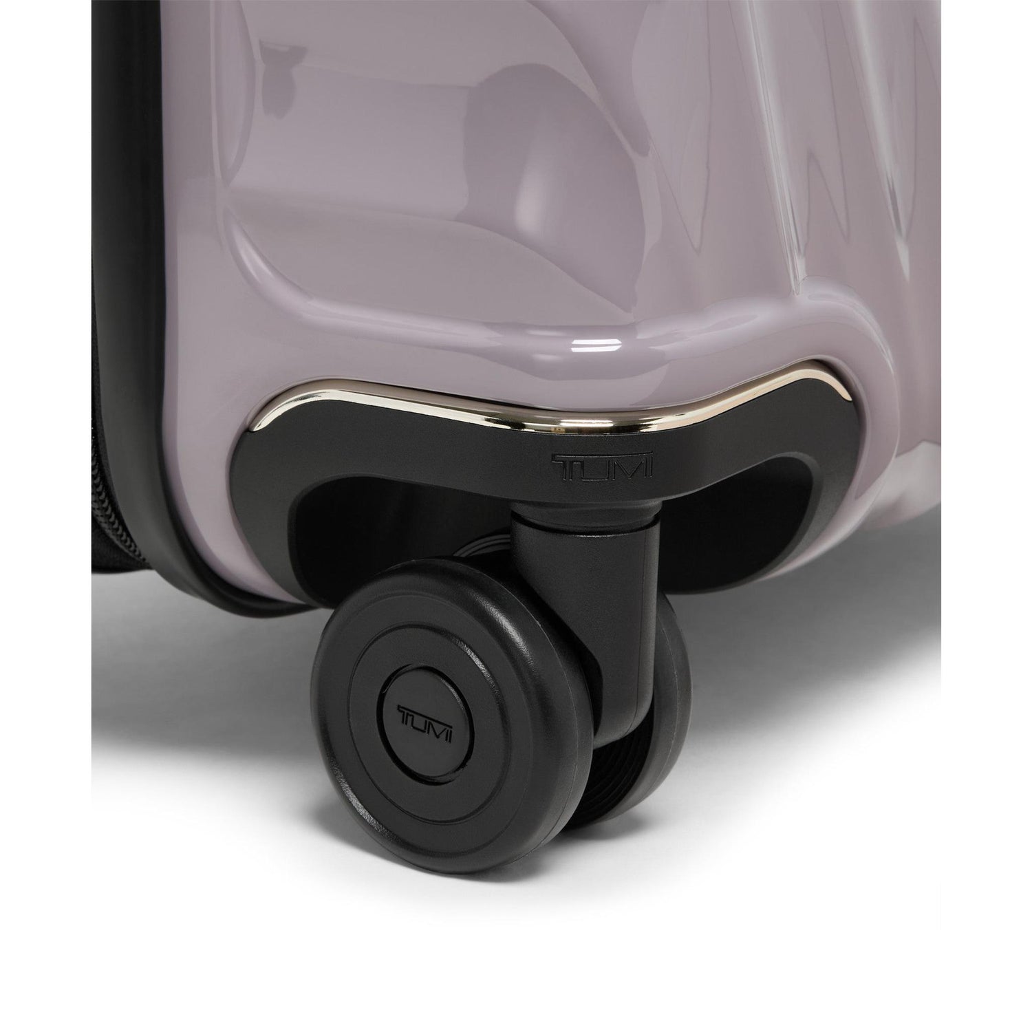 TUMI 19 Degree International Expandable 4 Wheeled Carry-On