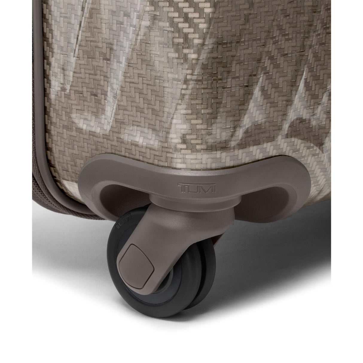 TUMI 19 Degree Lite Continental 4 Wheeled Carry-On