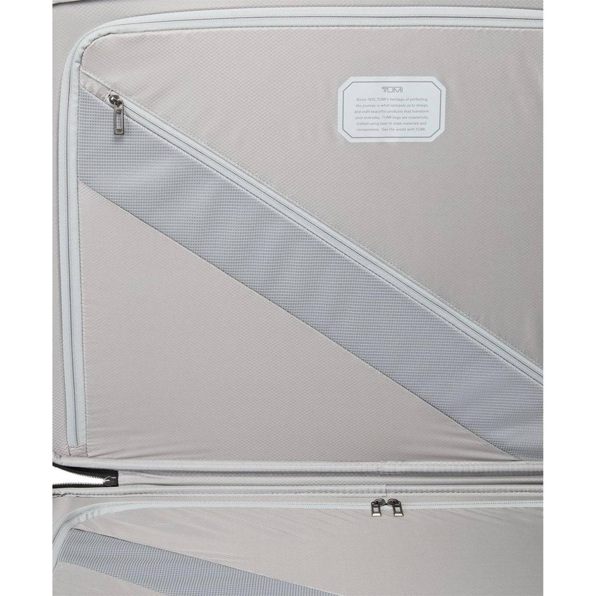 TUMI 19 Degree Lite Extended Trip 4 Wheeled Packing Case