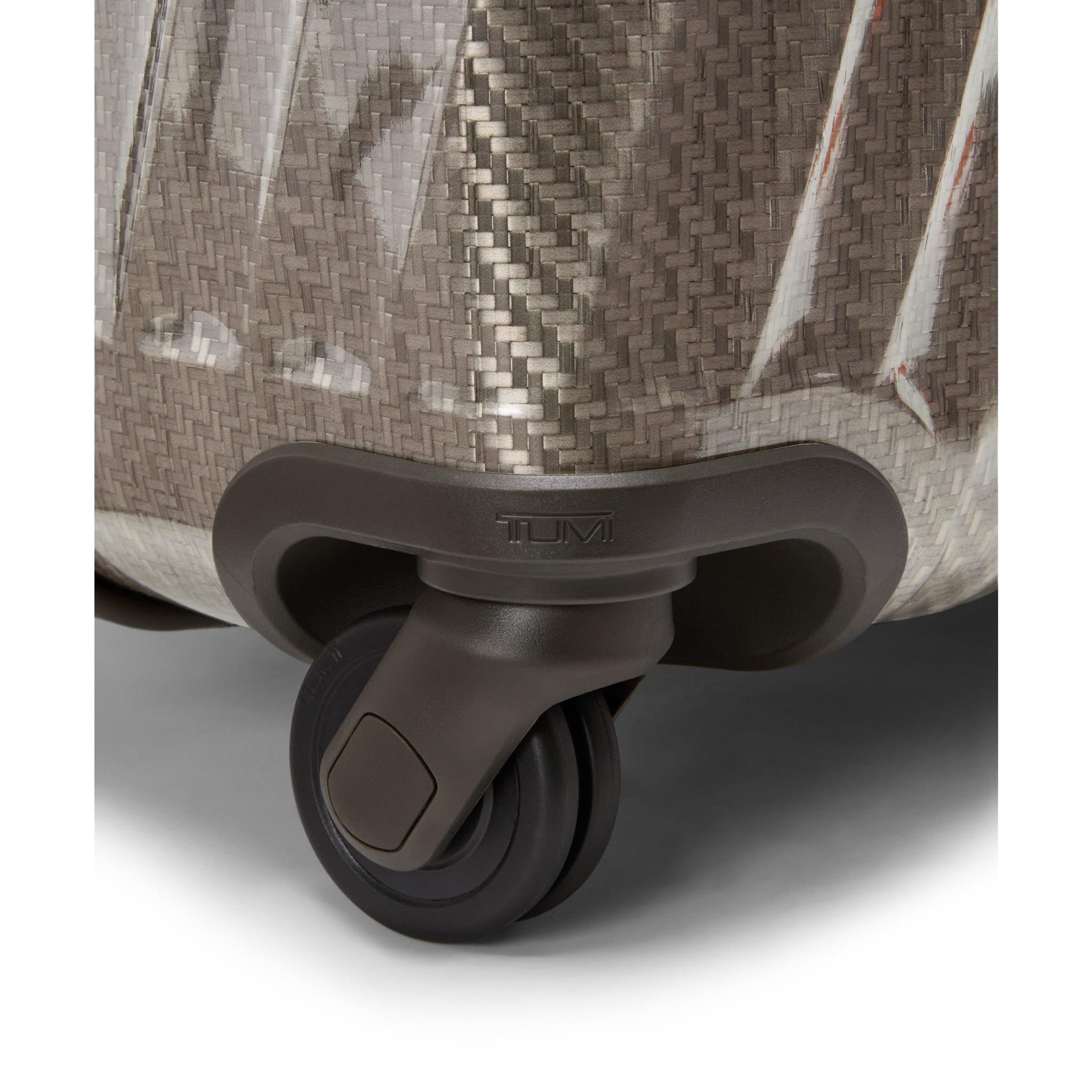 TUMI 19 Degree Lite Short Trip 4 Wheeled Packing Case