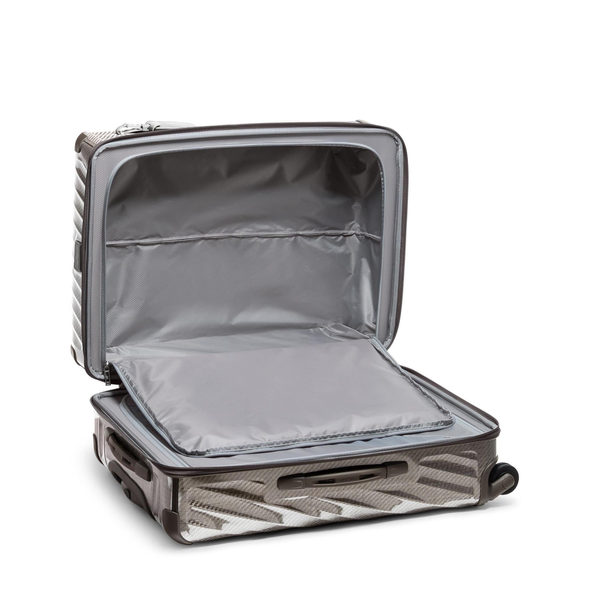 TUMI 19 Degree Lite Short Trip 4 Wheeled Packing Case