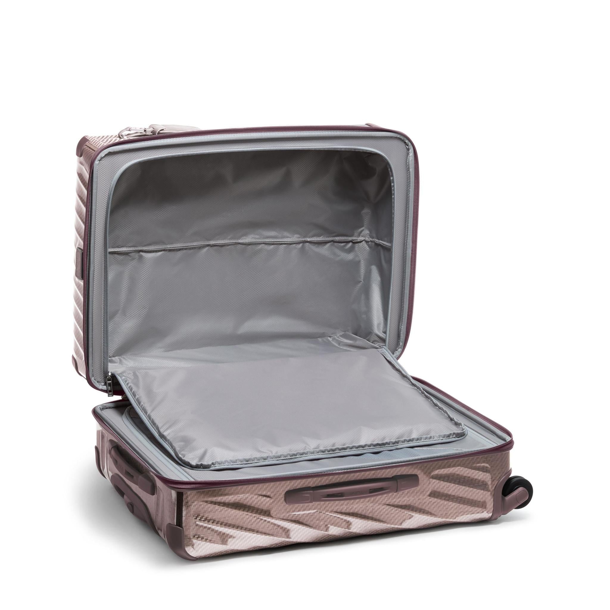TUMI 19 Degree Lite Short Trip 4 Wheeled Packing Case