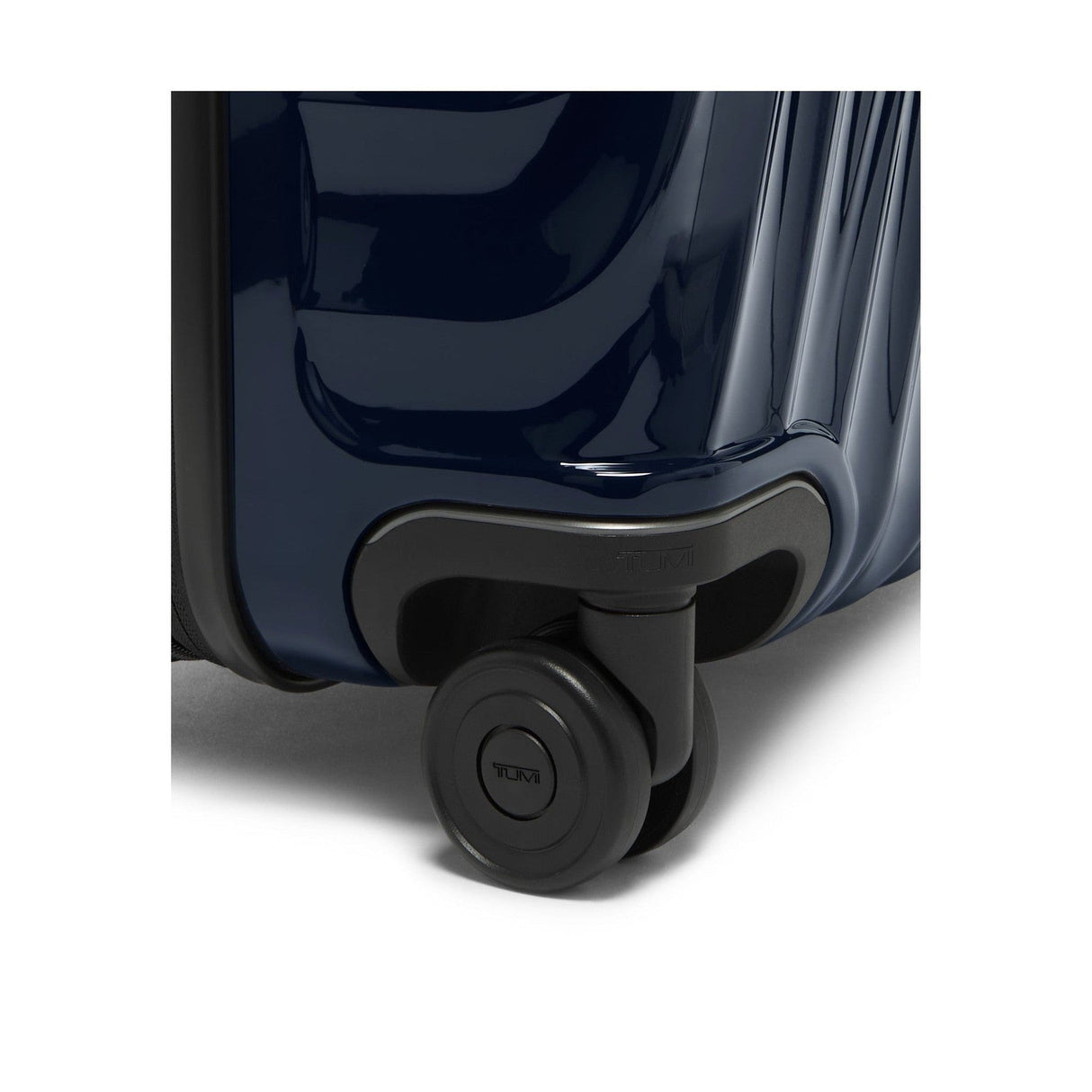 TUMI 19 Degree Short Trip Expandable 4 Wheeled Packing Case