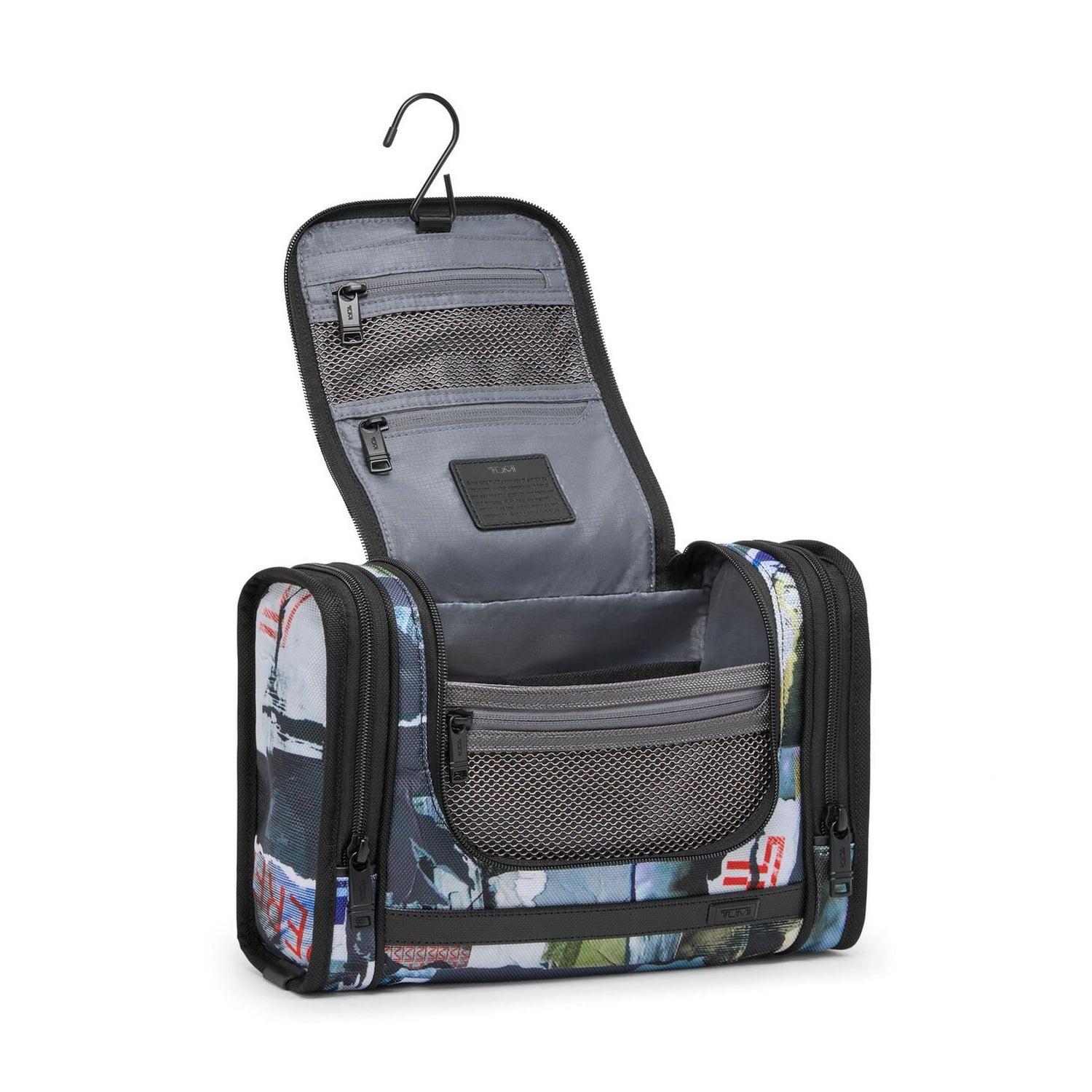 TUMI Alpha 3 Hanging Travel Kit
