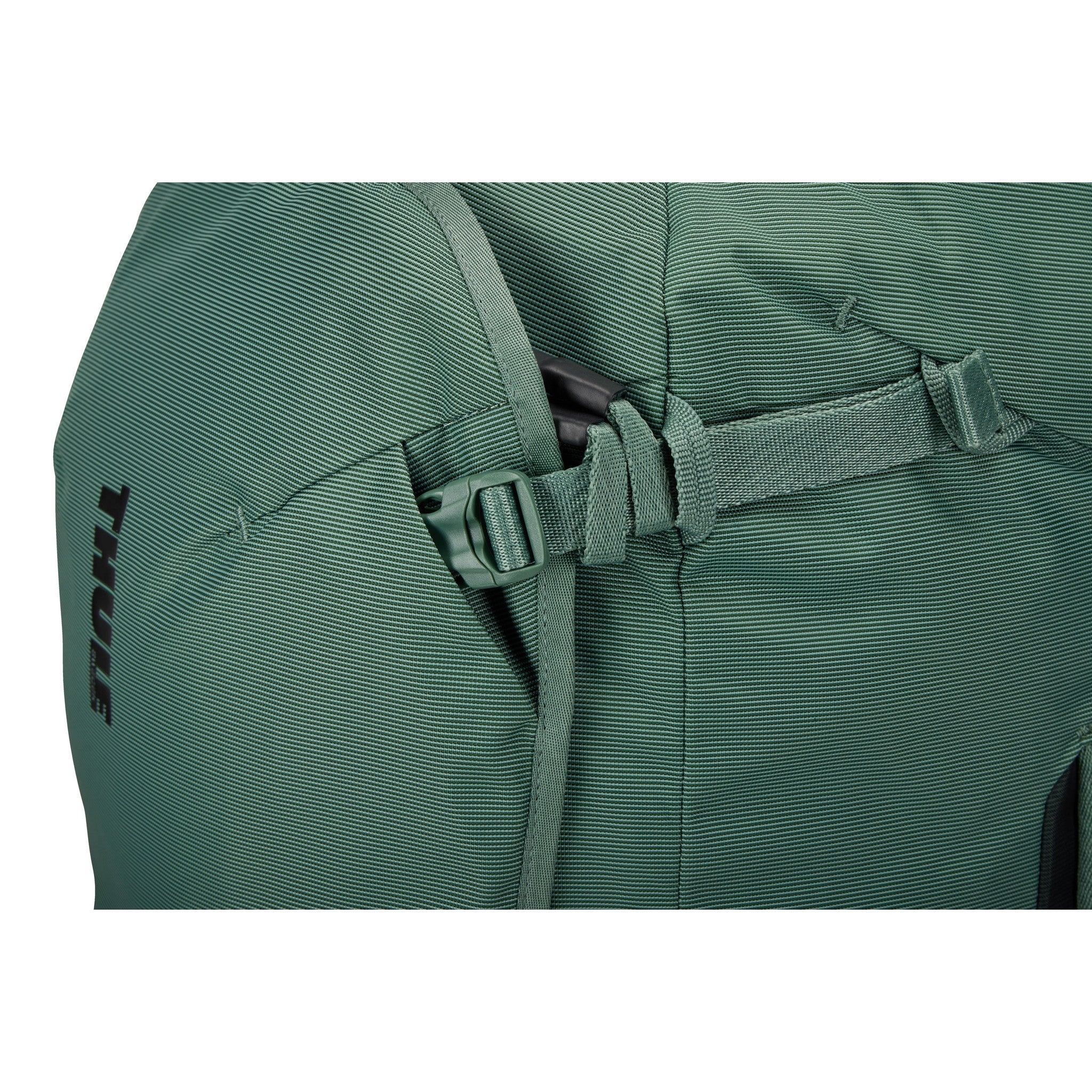 Thule Luggage Landmark Travel Pack 60L